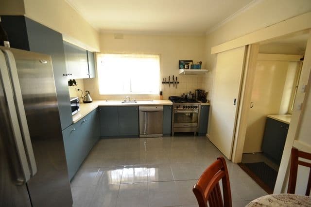 20 Tehan Street, Seymour VIC 3660, Seymour - Thumbnail 2