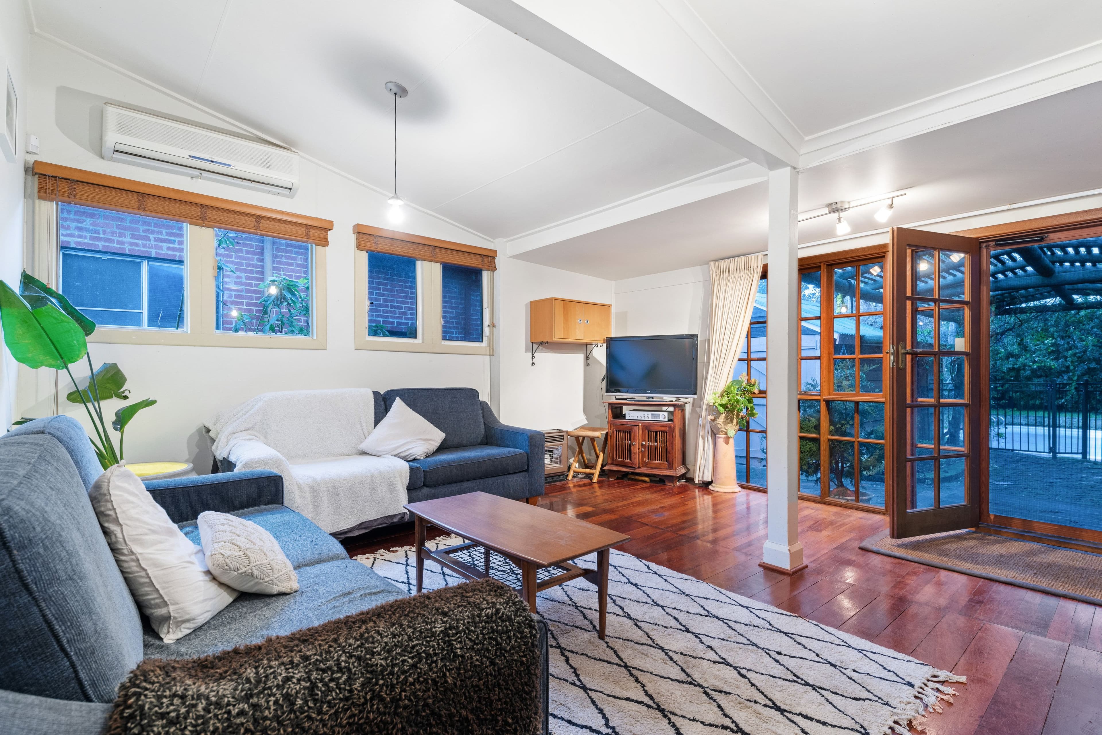186 Crawford Road, Inglewood WA 6052, Inglewood - Thumbnail 4