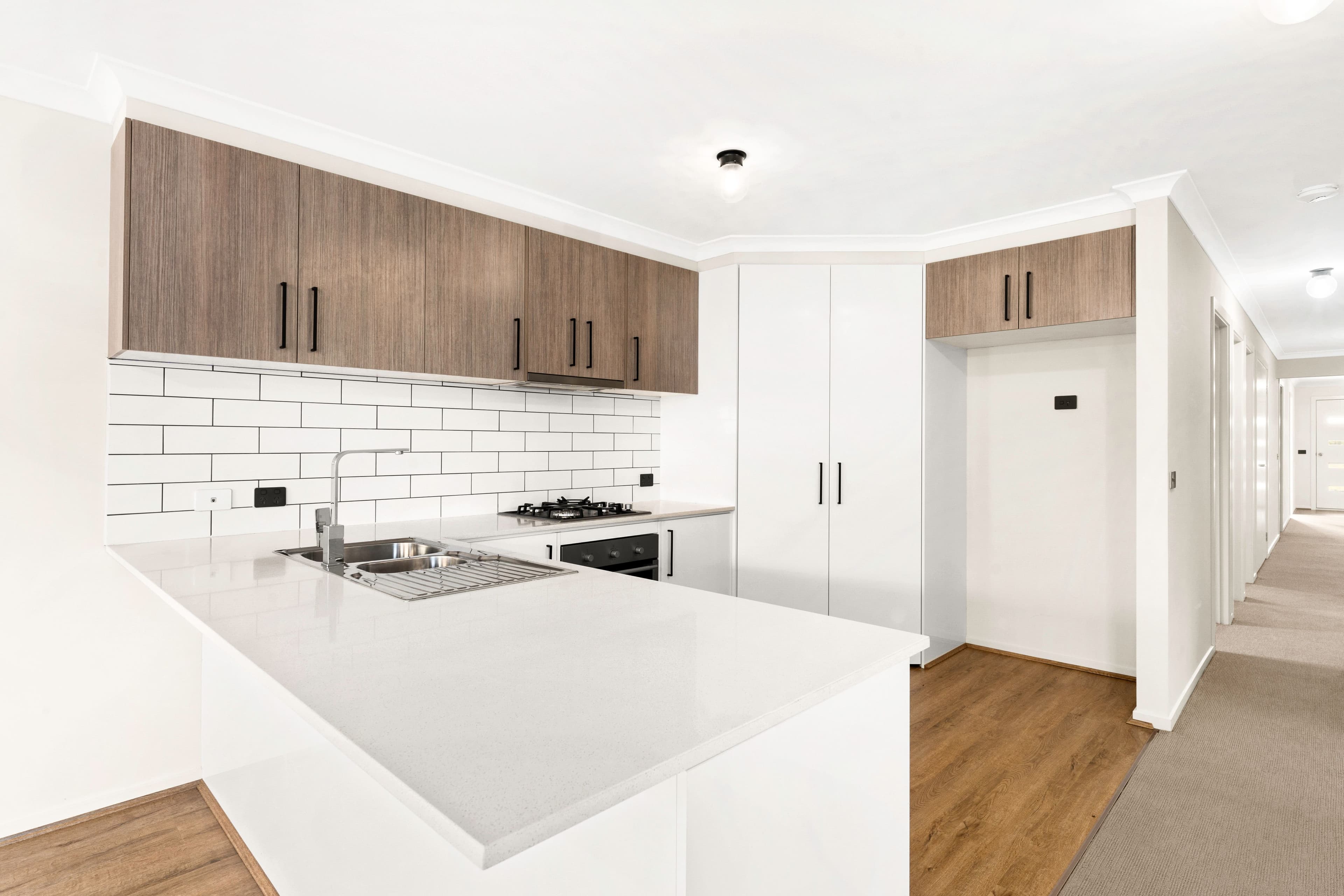 27 Orleana Way, Clyde North VIC 3978, Clyde North - Thumbnail 2