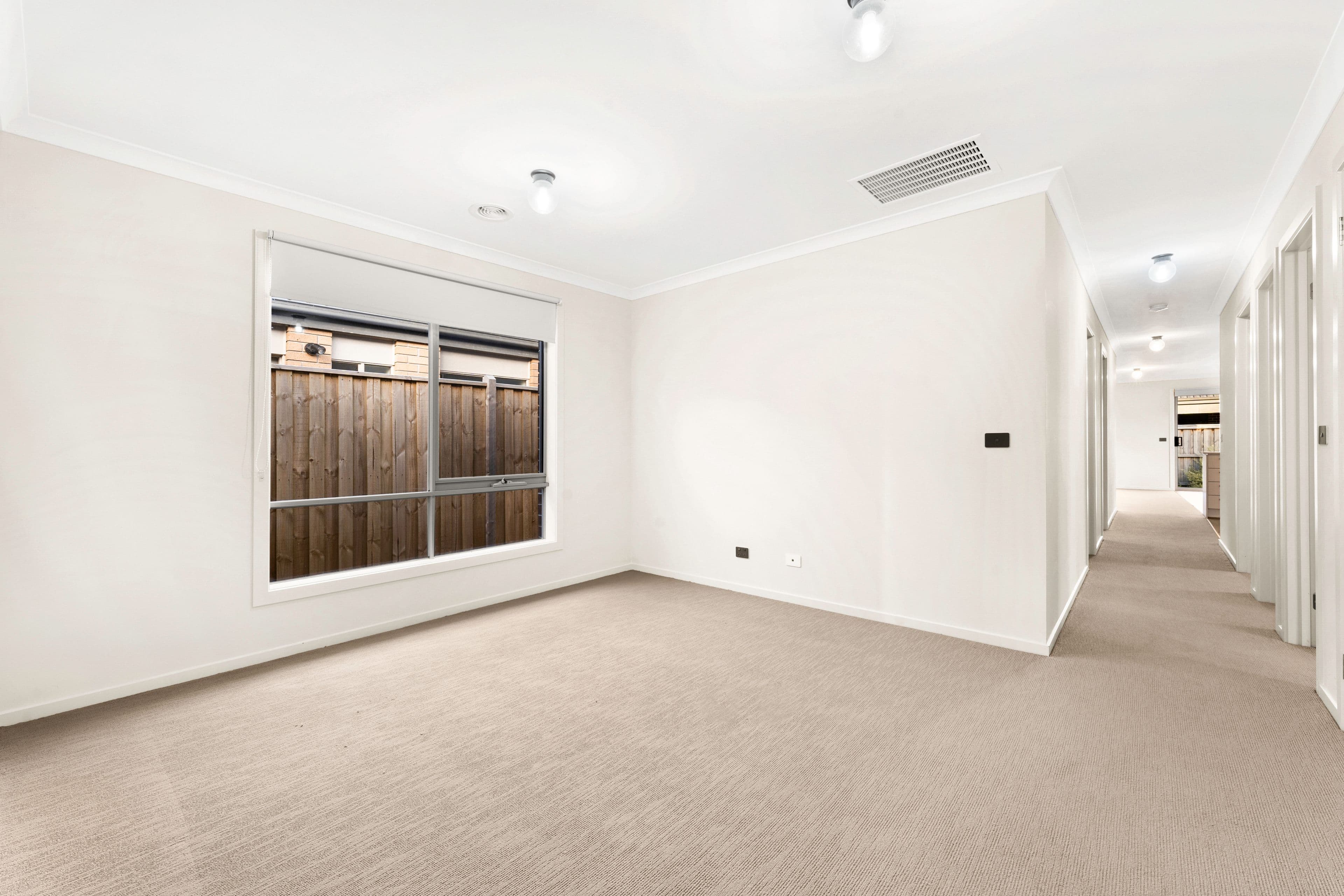27 Orleana Way, Clyde North VIC 3978, Clyde North - Thumbnail 4