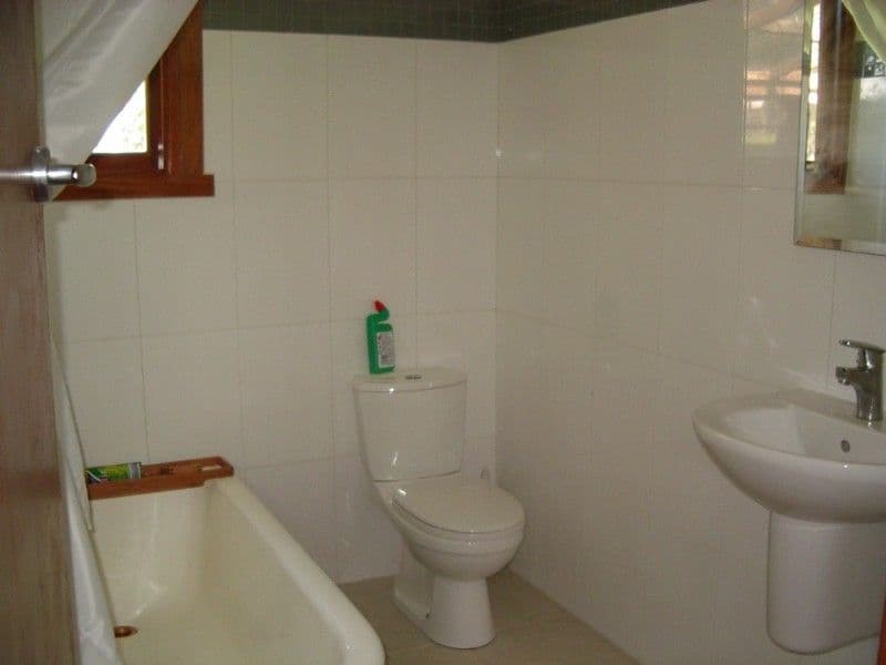 40 Deakin Avenue, SOUTHPORT QLD 4215, Southport - Thumbnail 6