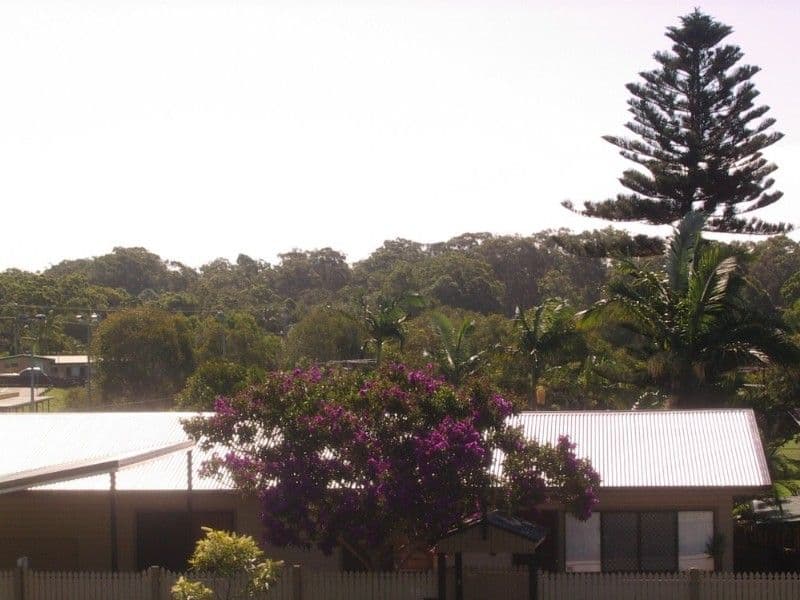 40 Deakin Avenue, SOUTHPORT QLD 4215, Southport - Thumbnail 8