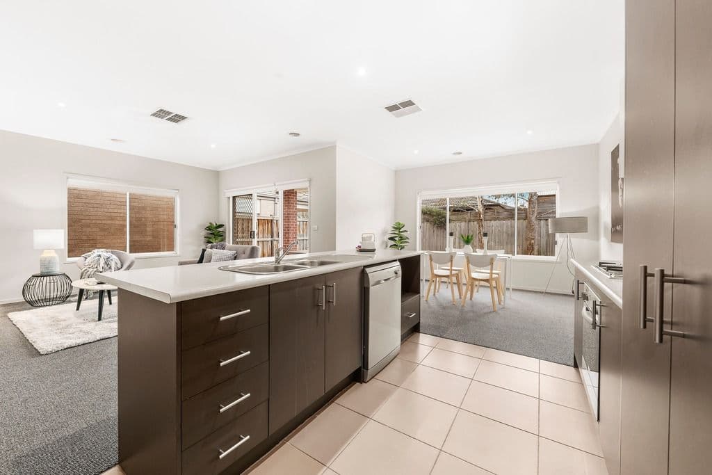 16 Walker Drive, Doreen VIC 3754, Doreen - Thumbnail 3