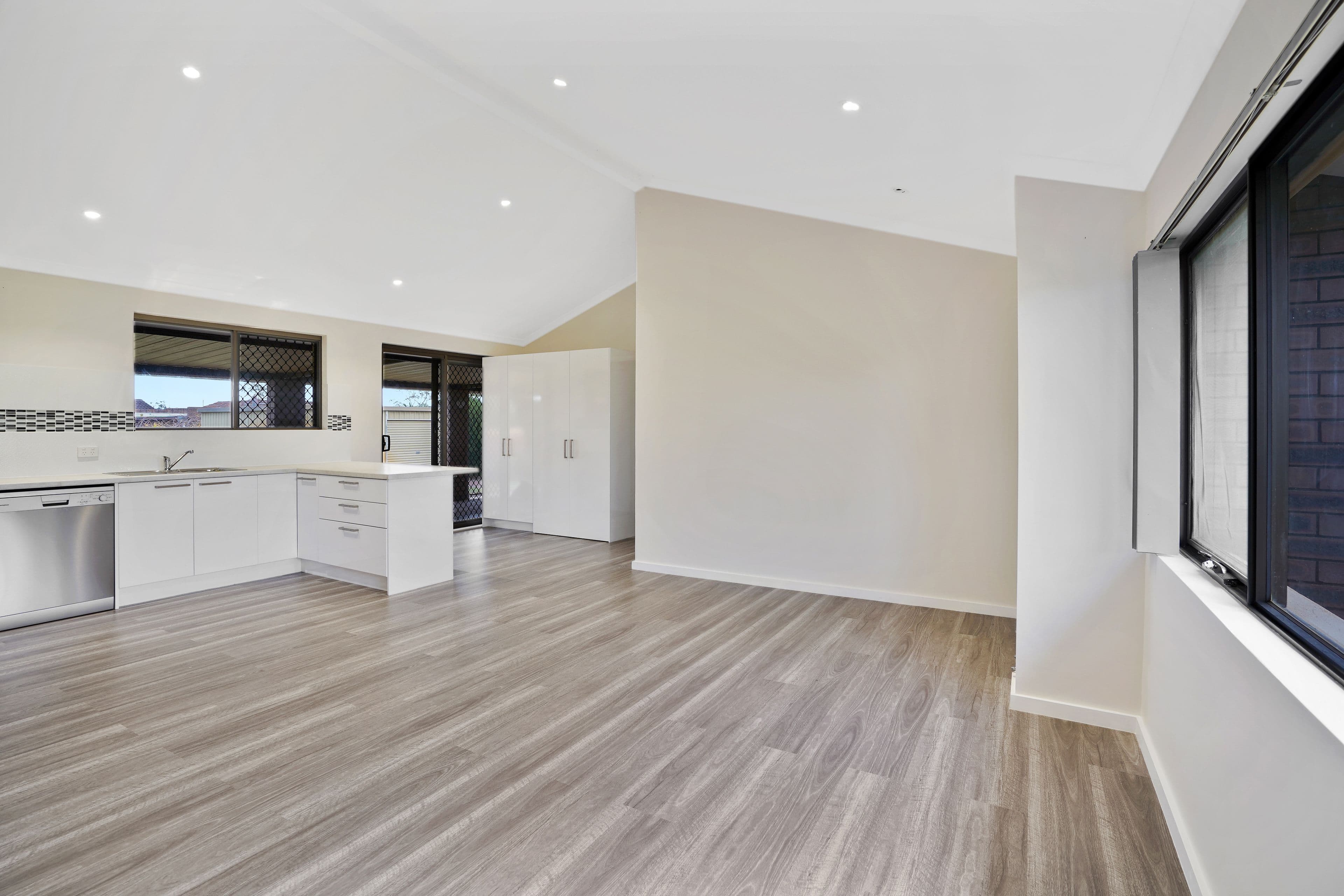 15 Estevan Way, Ferndale WA 6148, Ferndale - Thumbnail 6