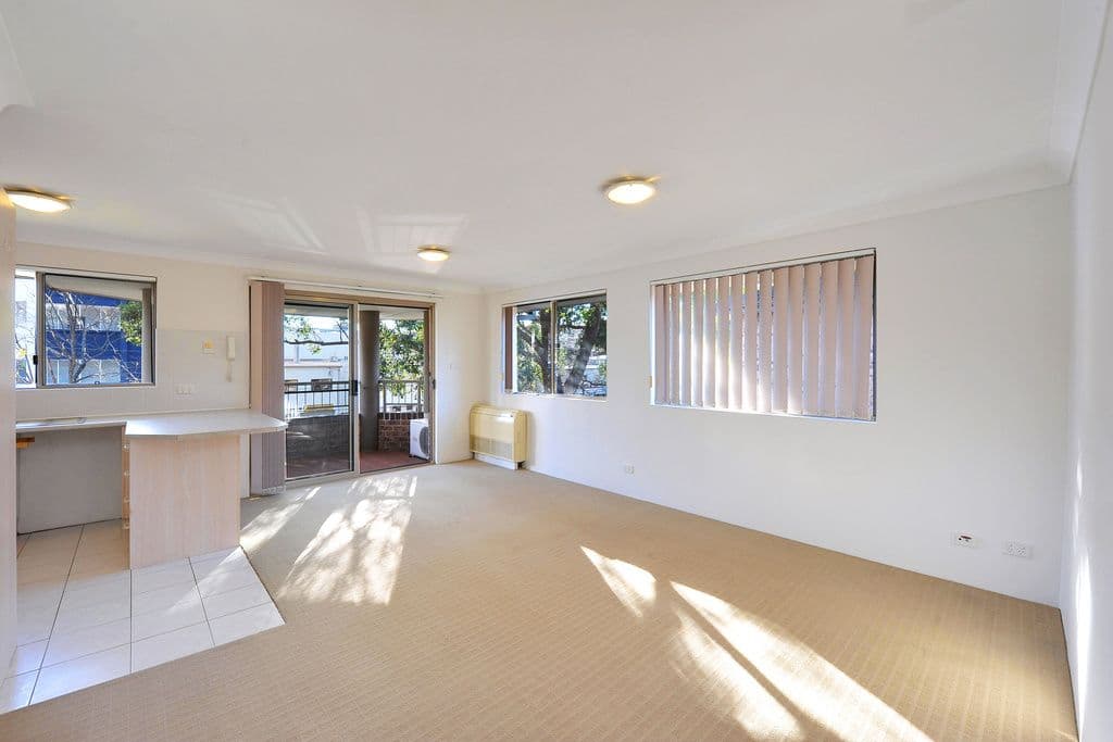 15 Castella Street, Ivanhoe East, Ivanhoe East - Thumbnail 2