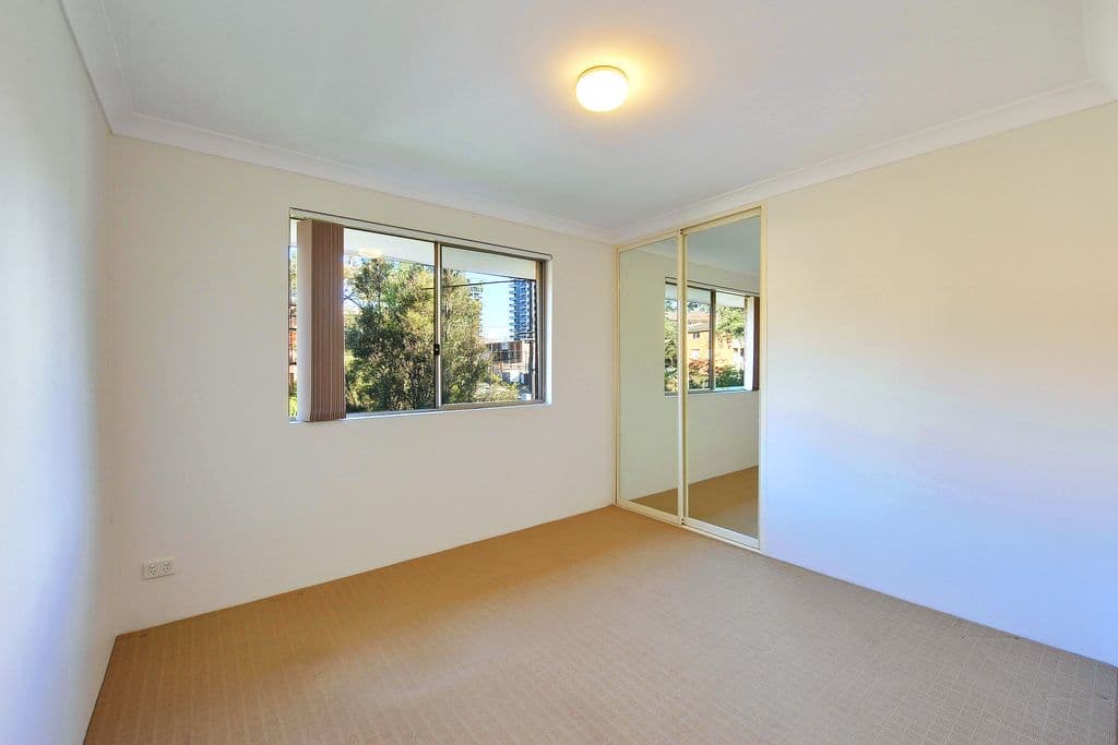 15 Castella Street, Ivanhoe East, Ivanhoe East - Thumbnail 4