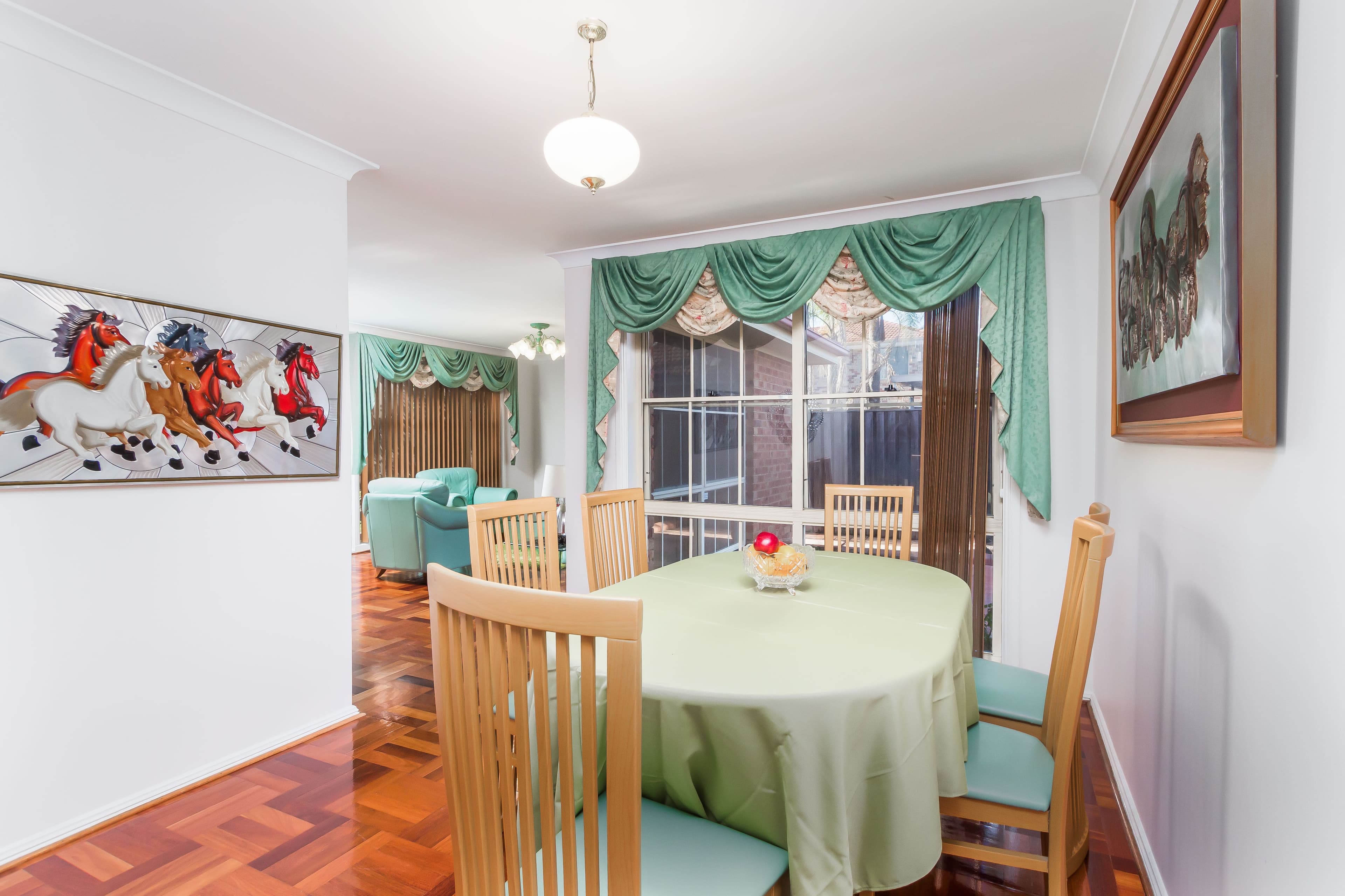 3 Clinker Grove, Woodcroft - Thumbnail 4