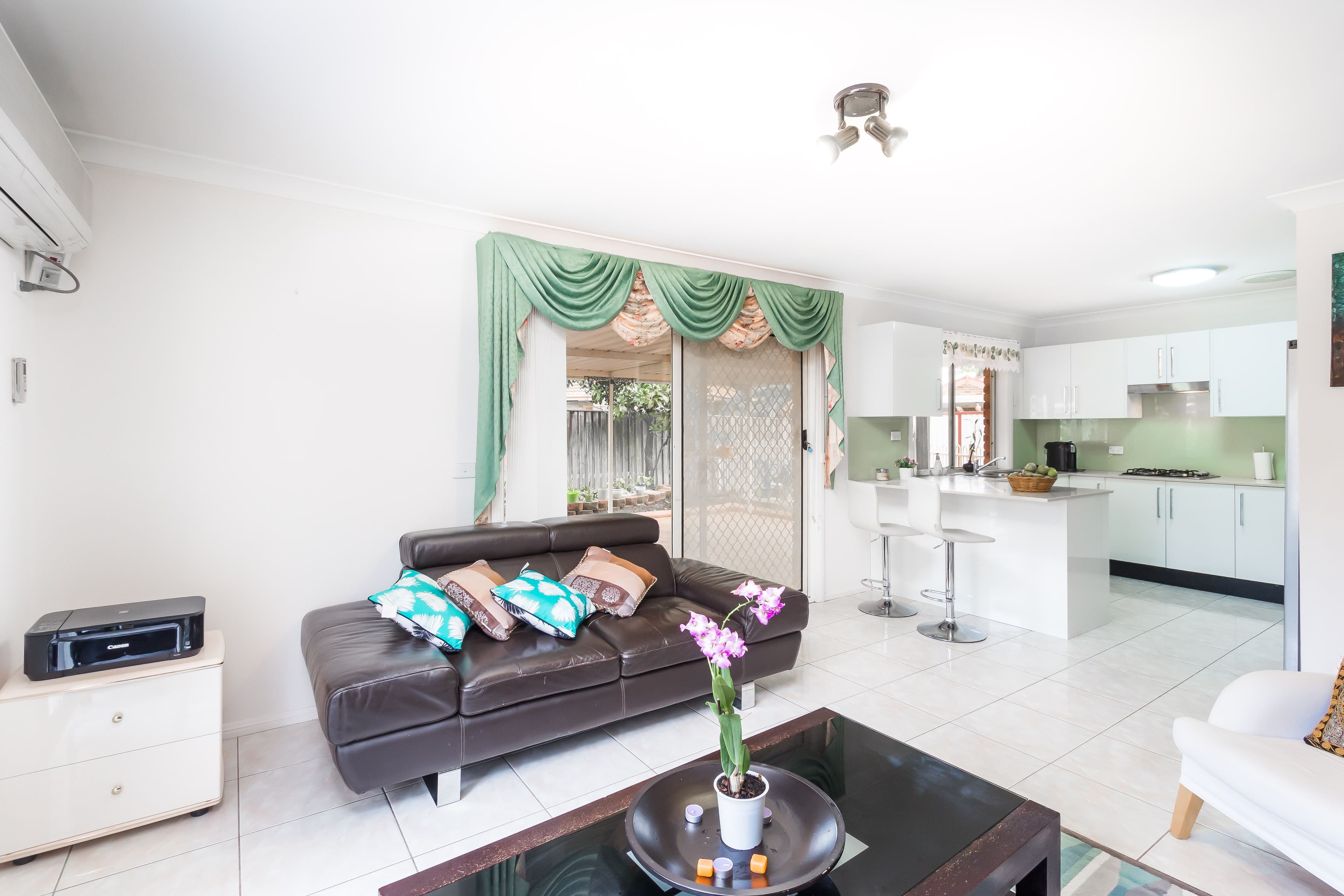 3 Clinker Grove, Woodcroft - Thumbnail 6