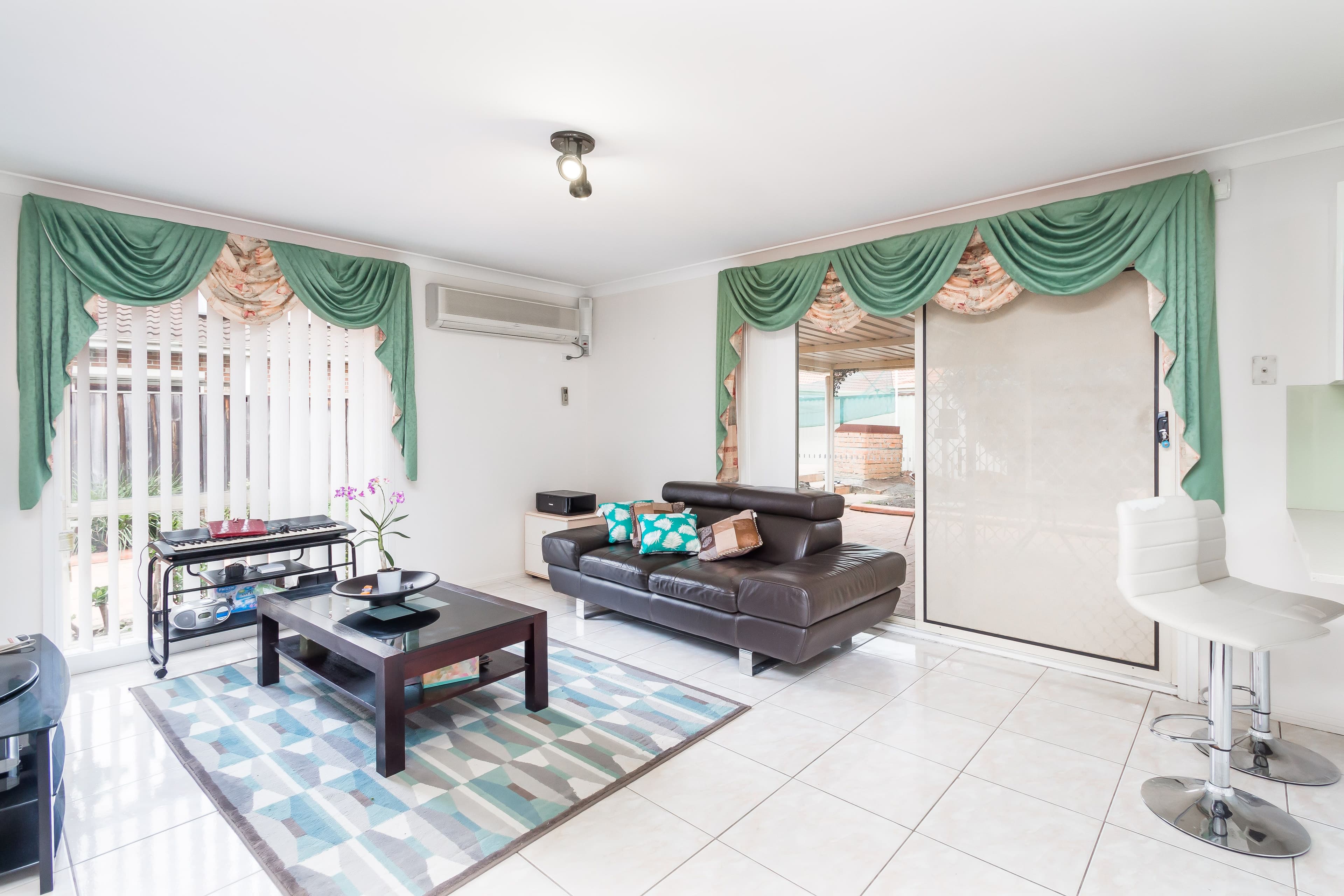 3 Clinker Grove, Woodcroft - Thumbnail 7
