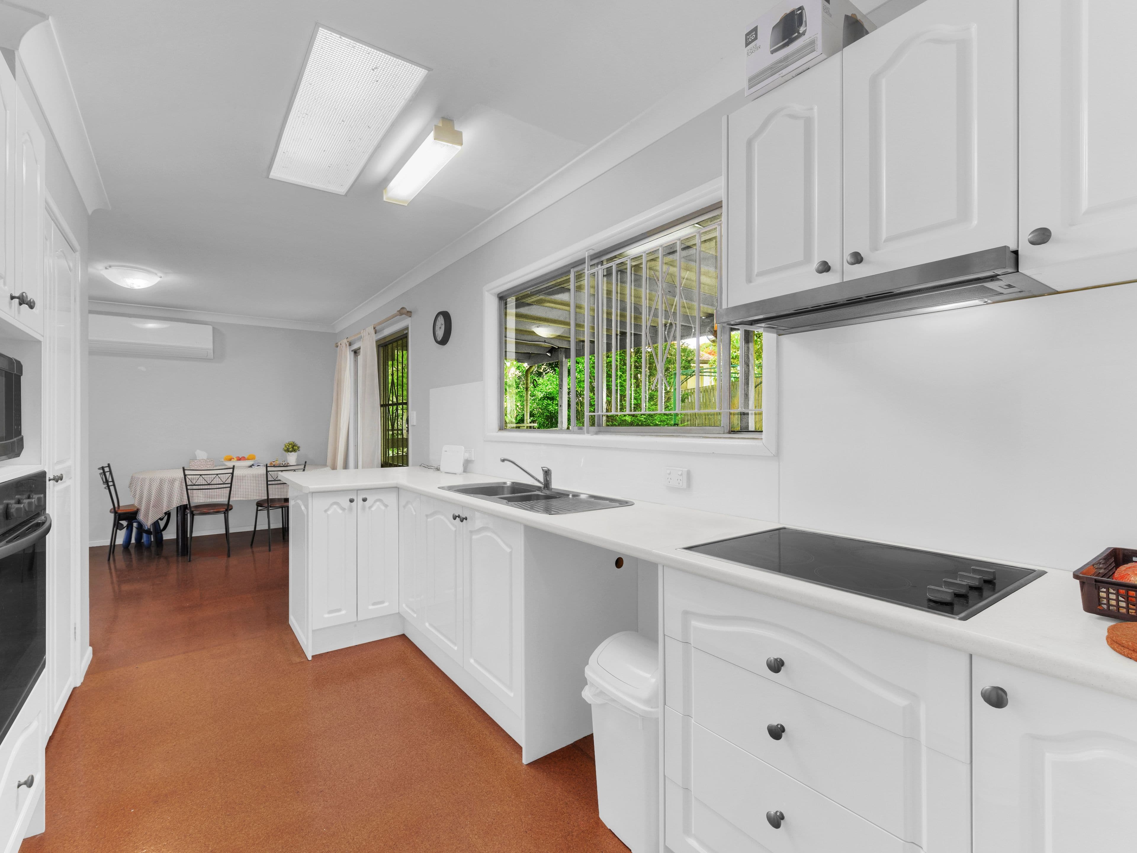 8 Ashburton Street, Chapel Hill QLD 4069, Chapel Hill - Thumbnail 2