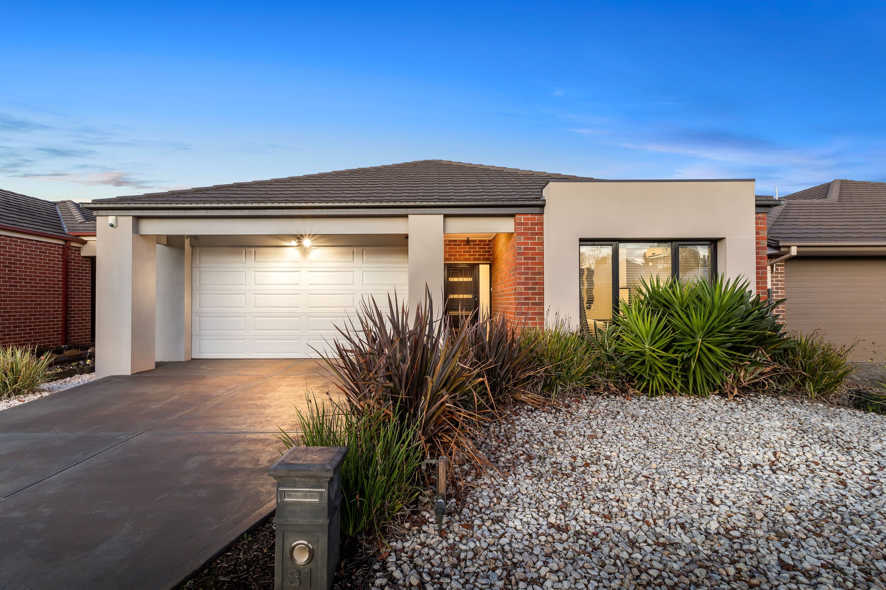 31 Riordan Crescent, Mernda VIC 3754, Mernda - Image 1