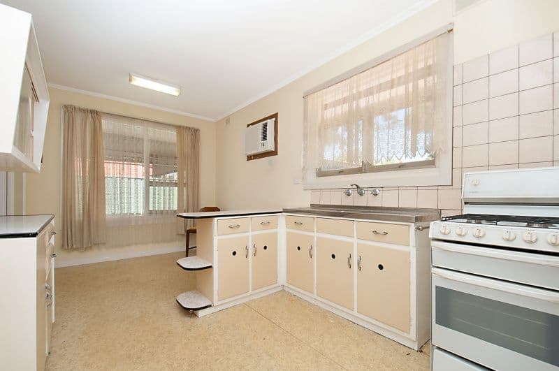 14 Ernest Phillips Avenue, Cooma, Cooma - Thumbnail 4