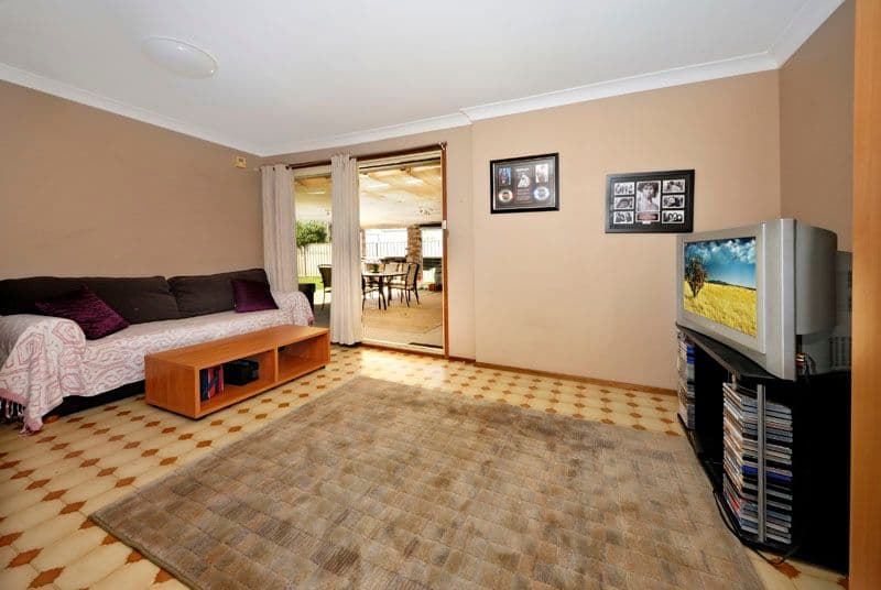 10 Lawson Place, BARDEN RIDGE NSW 2234, Barden Ridge - Thumbnail 3