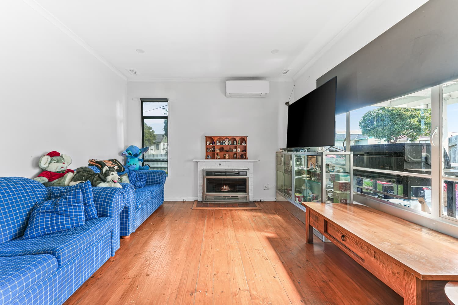 27 Latham Crescent, Dandenong North VIC, Dandenong North - Thumbnail 3