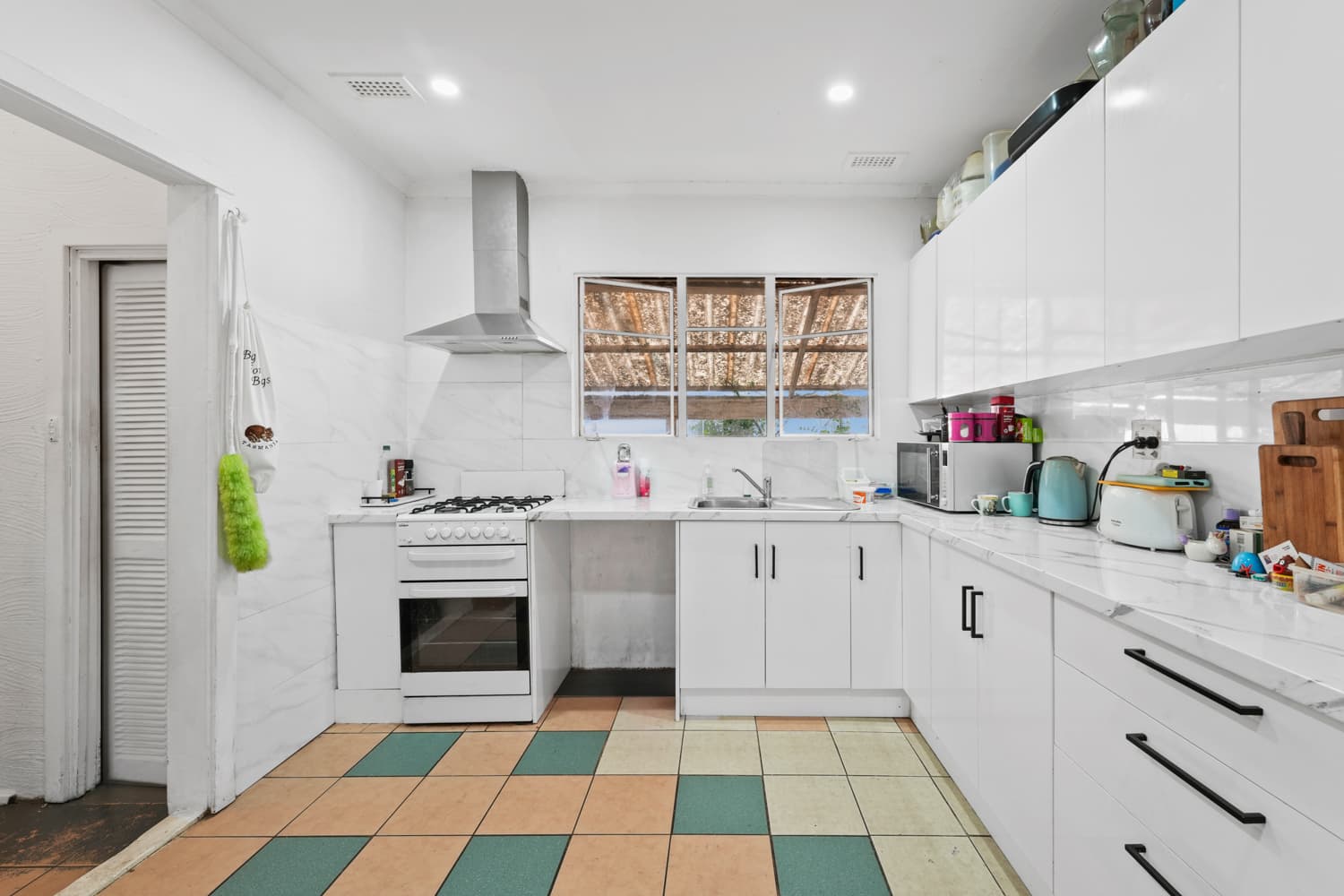 27 Latham Crescent, Dandenong North VIC, Dandenong North - Thumbnail 4