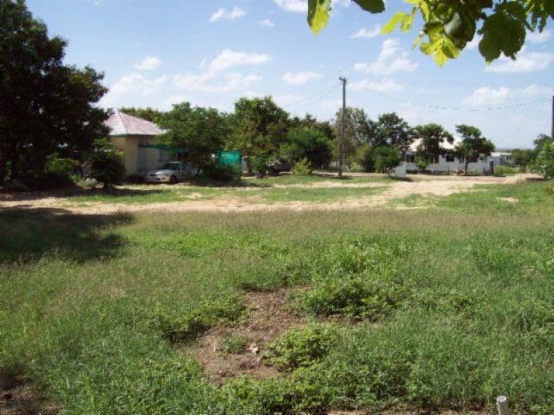 8 Victoria, HUGHENDEN QLD 4821, Hughenden - Thumbnail 3