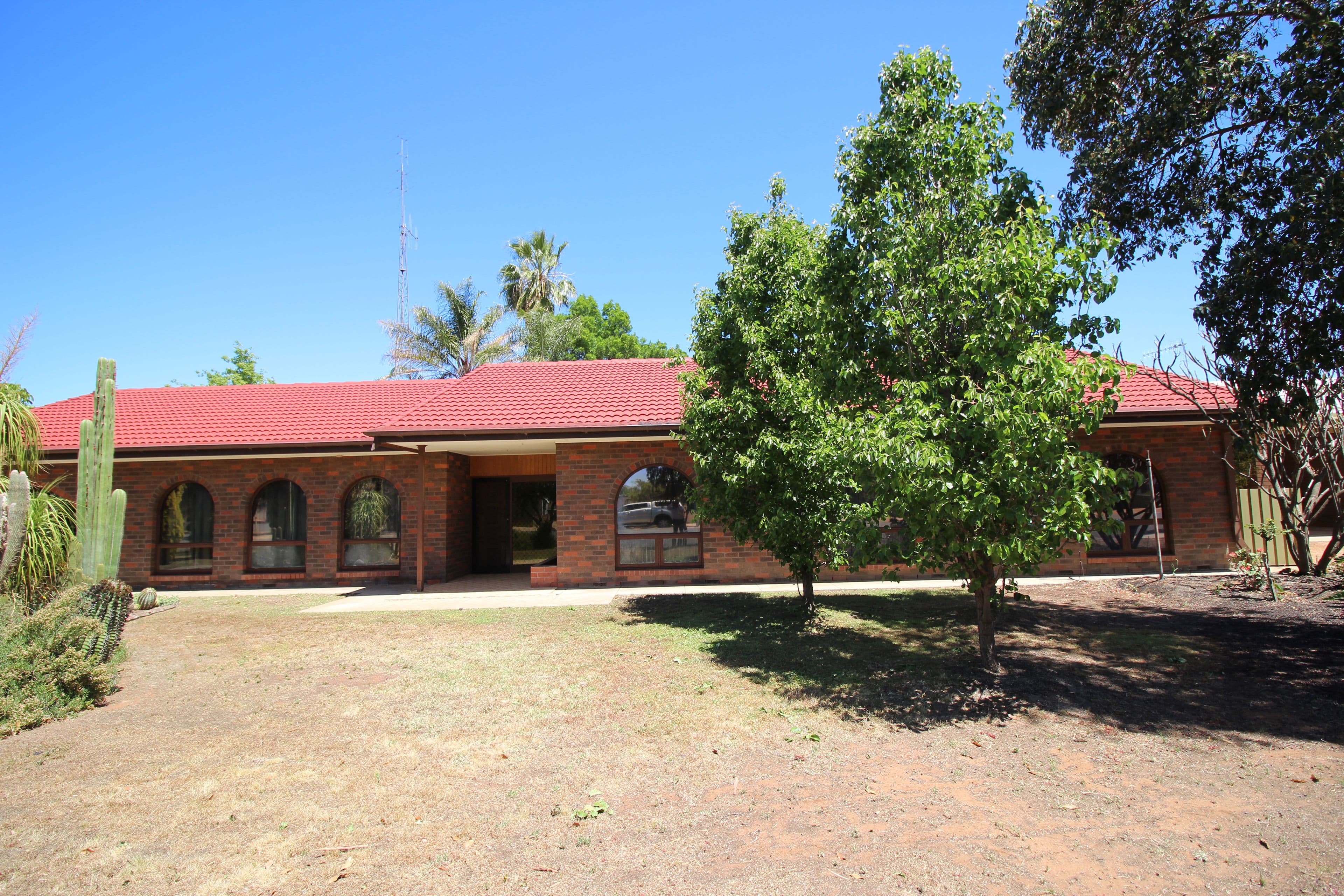 11 Nineteenth Street, Renmark SA 5341, Renmark - Thumbnail 2
