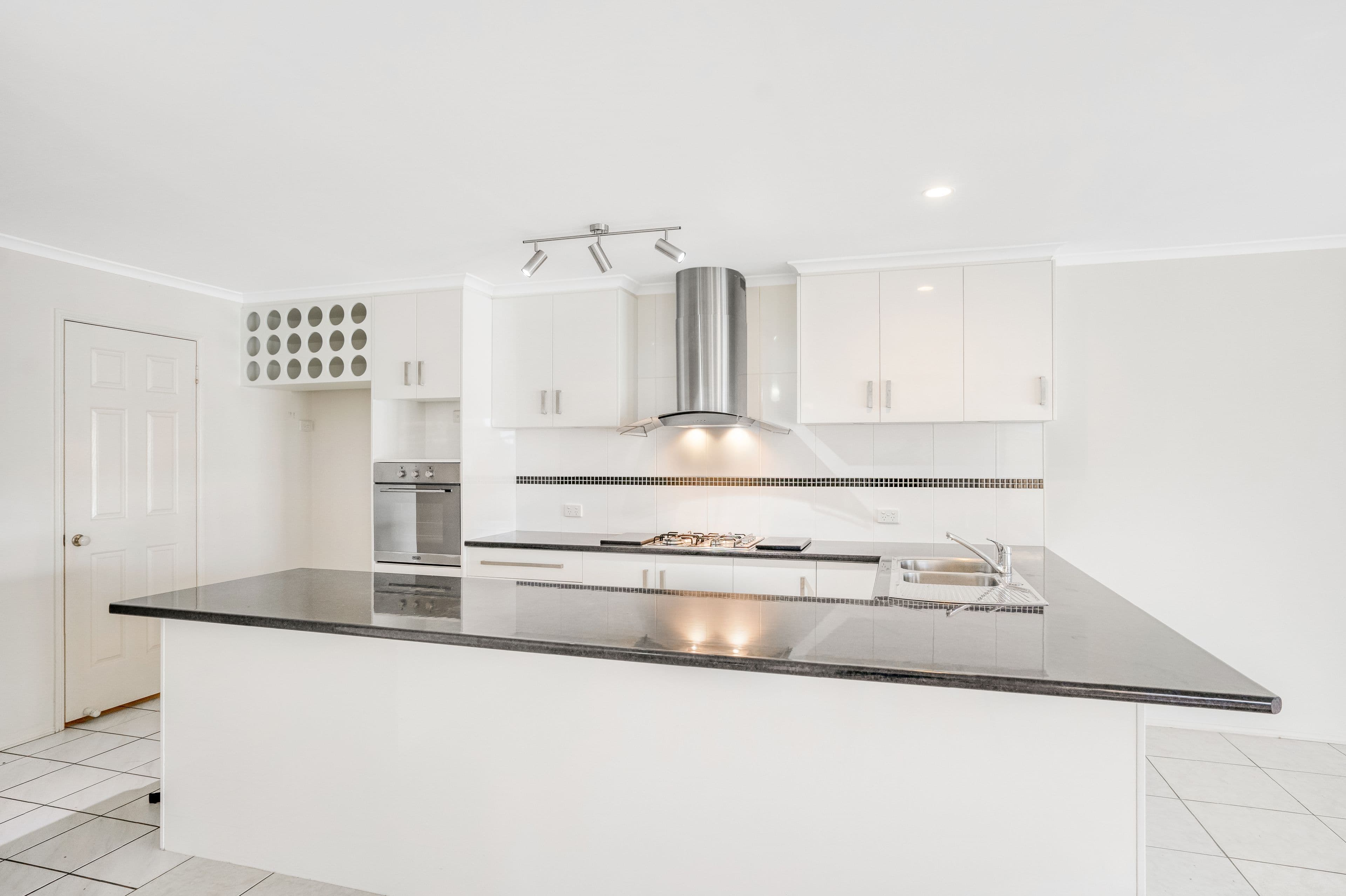 7 Pentas Drive, Bongaree QLD 4507, Bongaree - Thumbnail 4