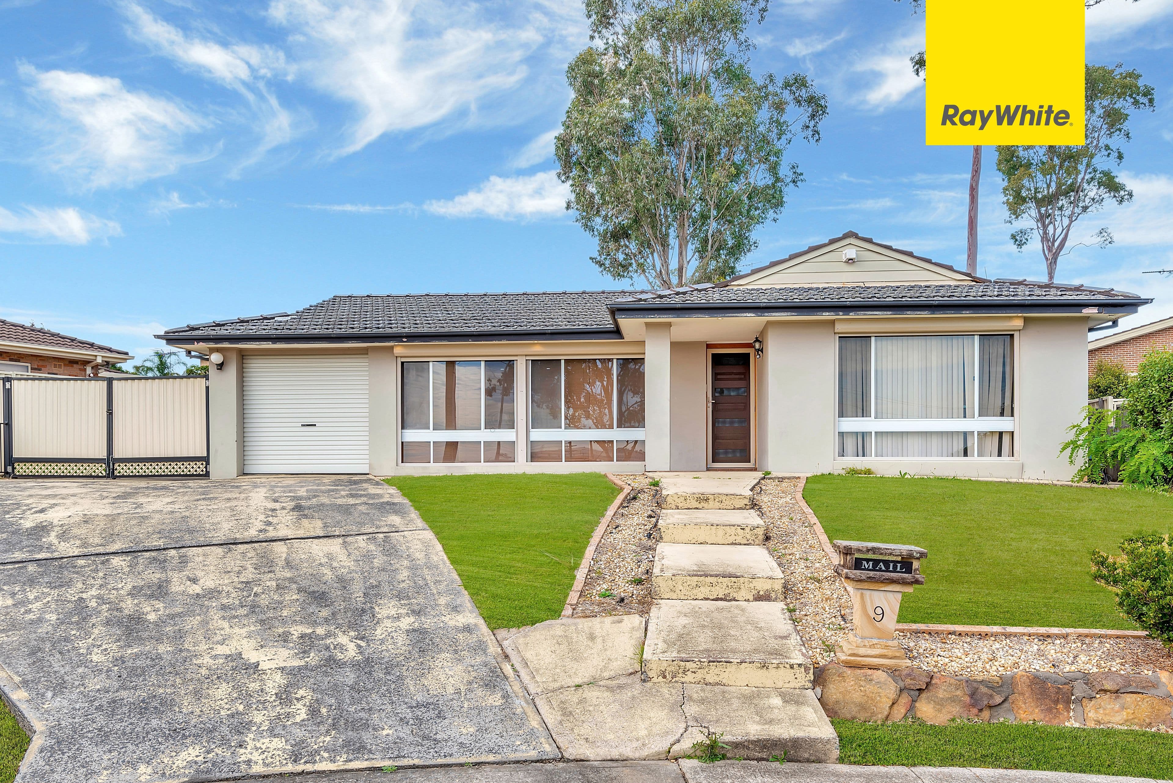 9 Barron Place, Bossley Park - Image 1