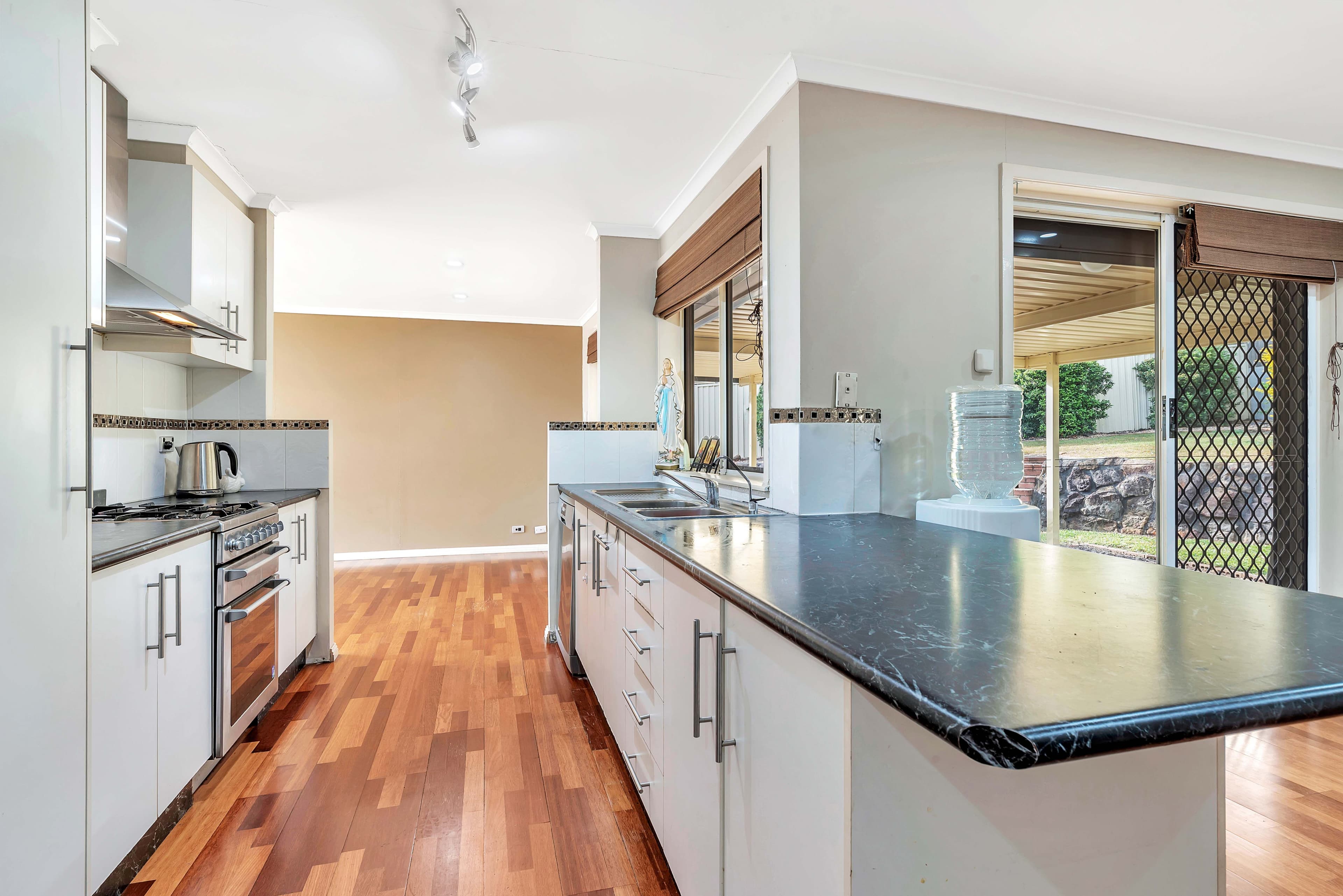 9 Barron Place, Bossley Park - Thumbnail 4