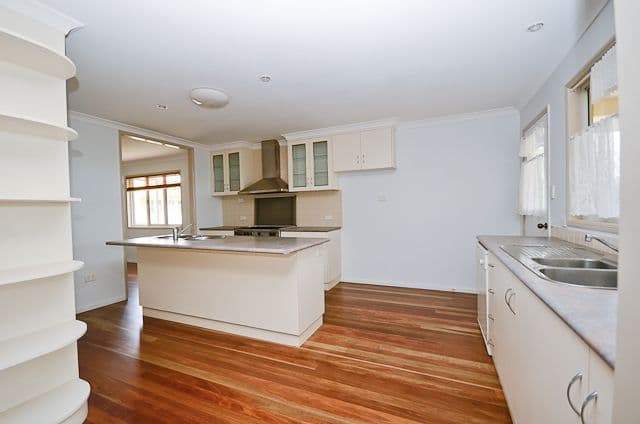 10 McCormack Avenue, RURAL VIEW QLD 4740, Rural View - Thumbnail 2