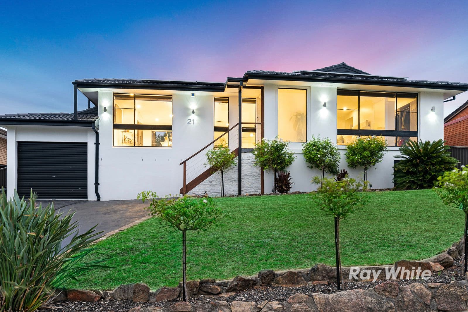 21 Sporing Avenue, Kings Langley - Image 1