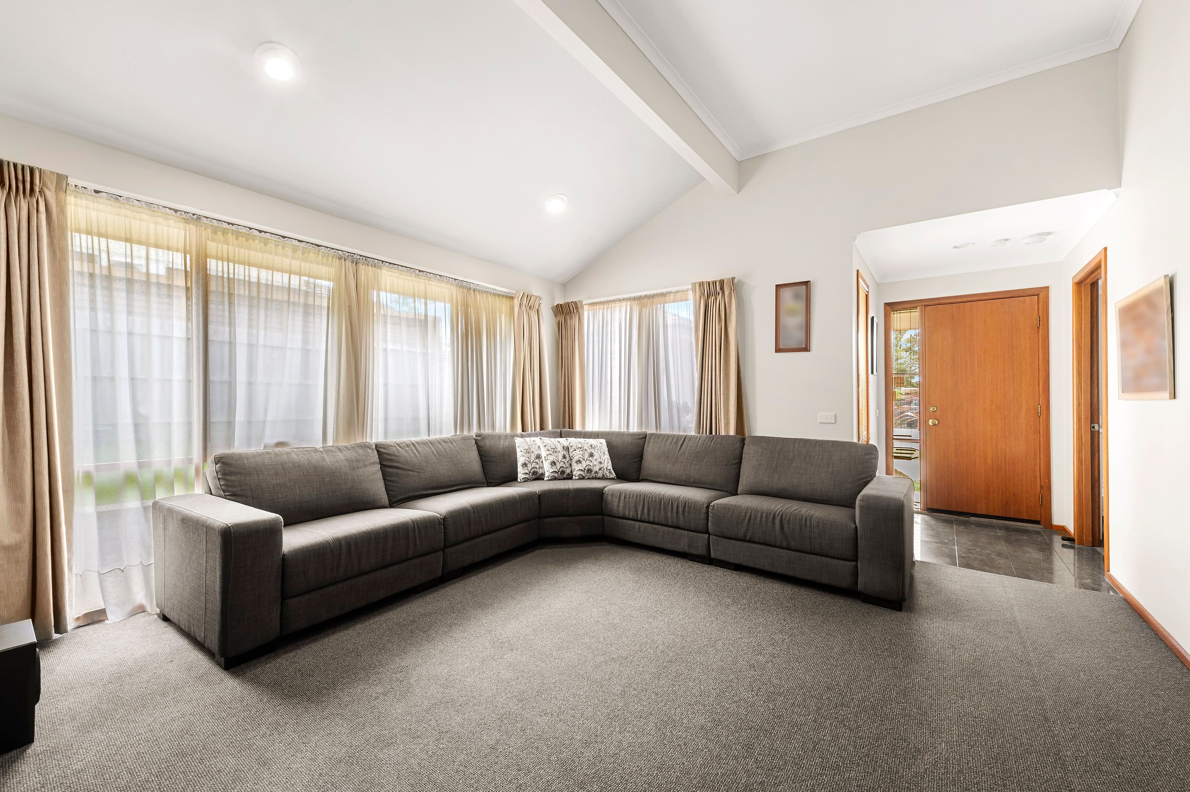2 Caloola Court, Rowville VIC 3178, Rowville - Thumbnail 3