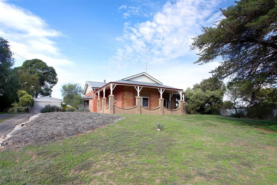 24 Burra Road, Saddleworth SA 5413, Saddleworth - Thumbnail 2