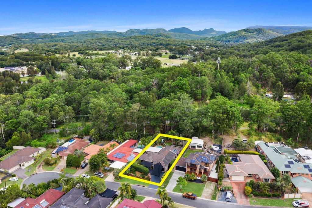 19 Glauca Street, Burleigh Heads QLD 4220, Burleigh Heads - Thumbnail 4