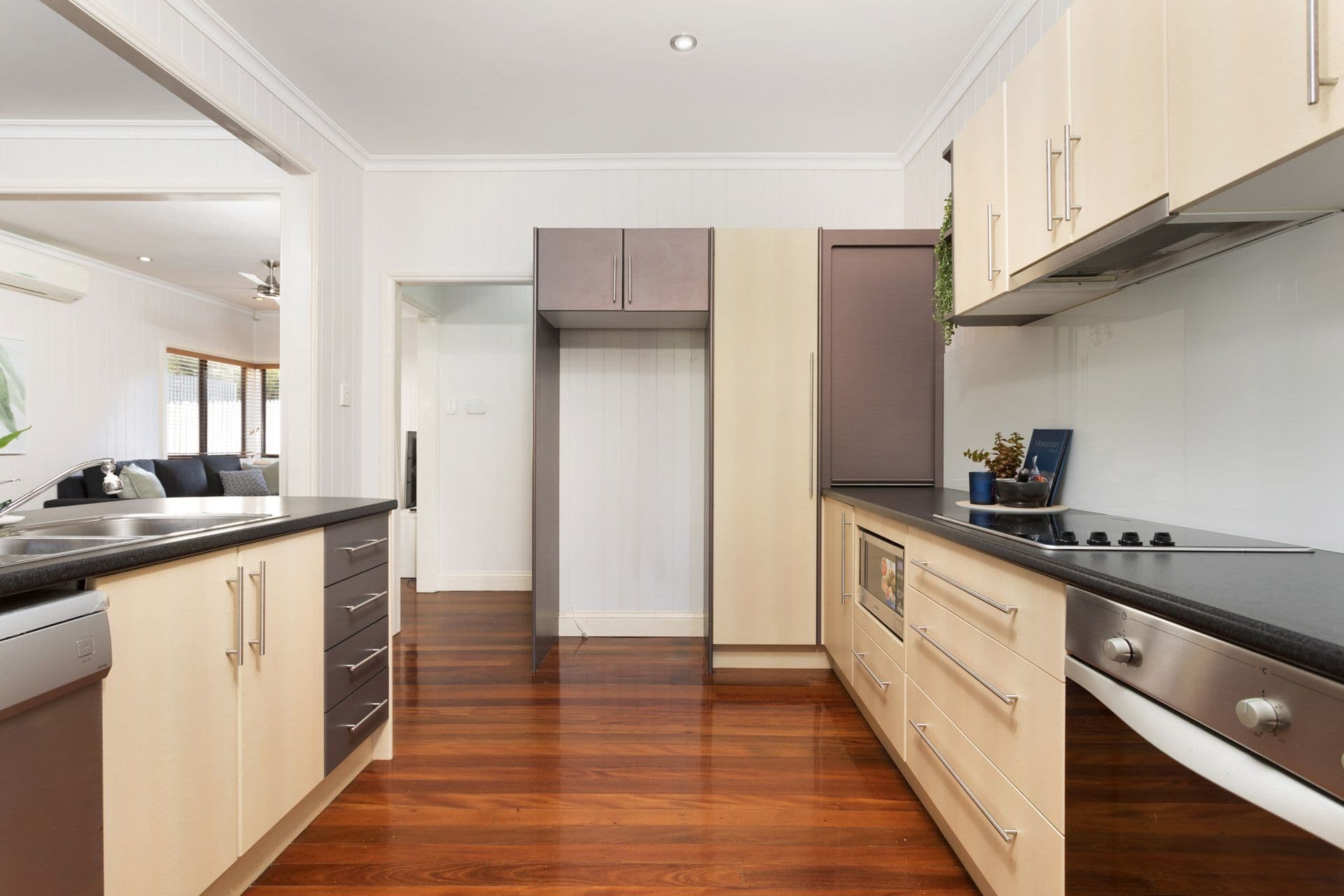 23 Julie Street, Indooroopilly QLD 4068, Indooroopilly - Thumbnail 7