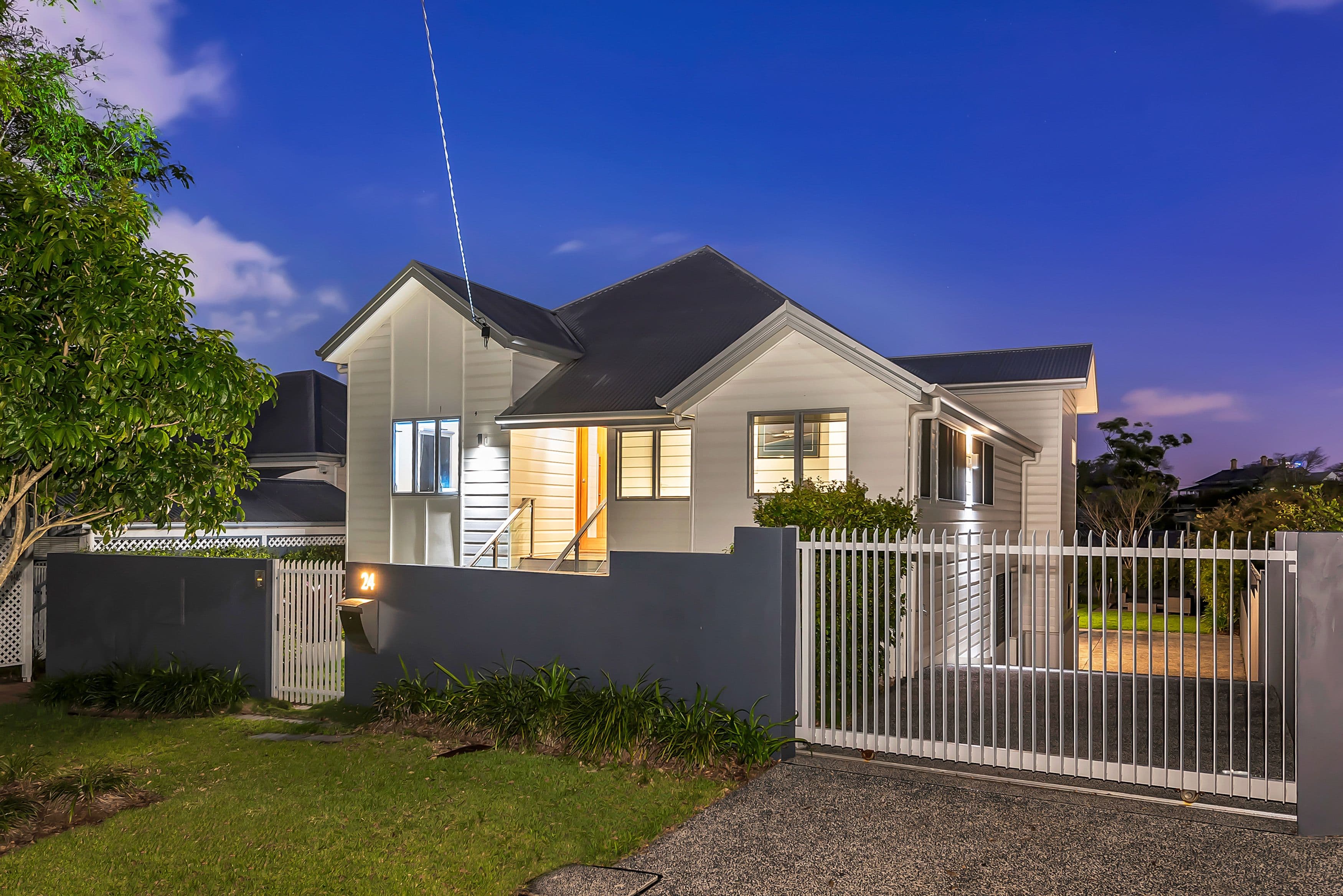 24 Seventh Avenue, Windsor QLD 4030, Windsor - Thumbnail 5