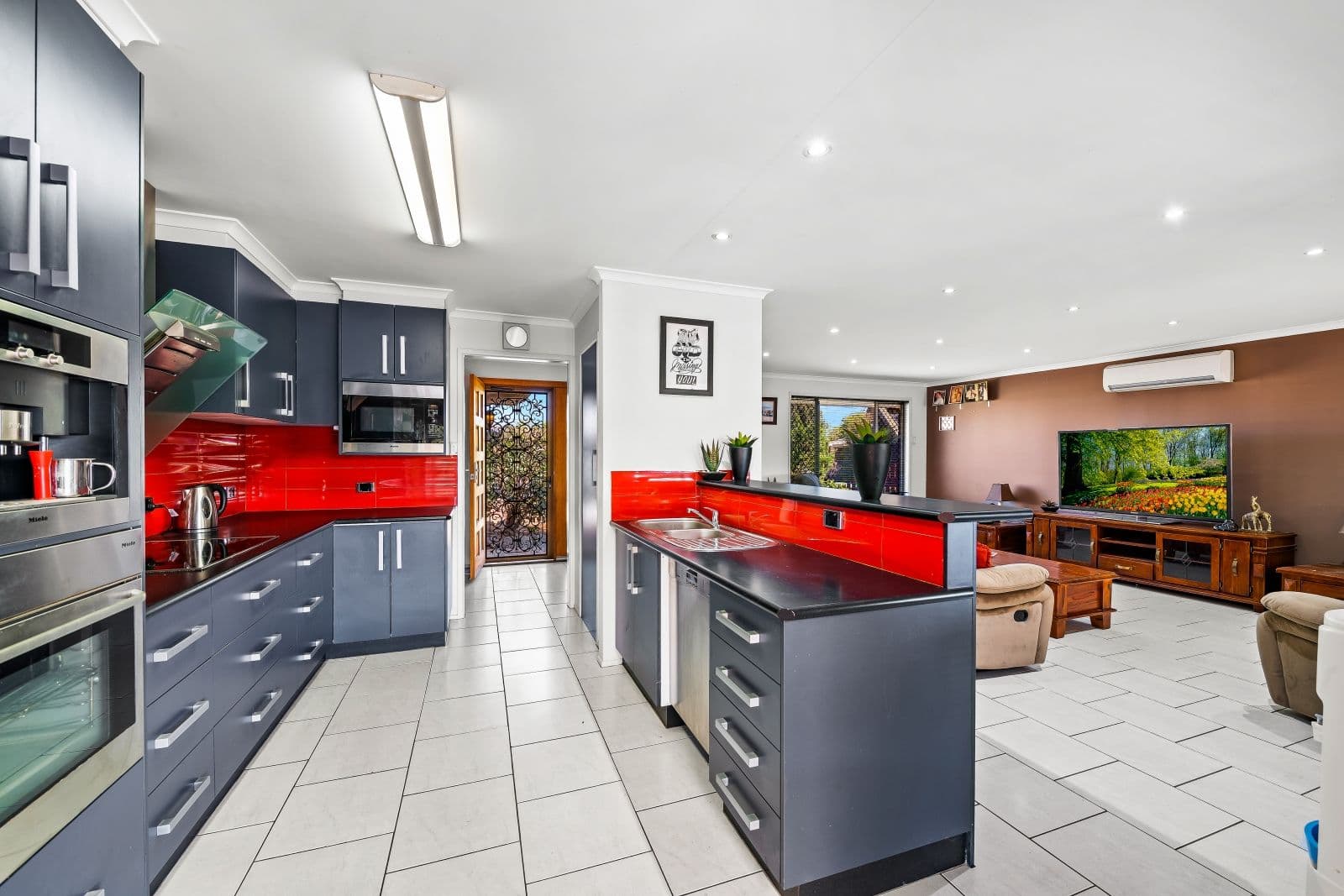 1 Bader Court, Wilsonton QLD 4350, Wilsonton - Thumbnail 4