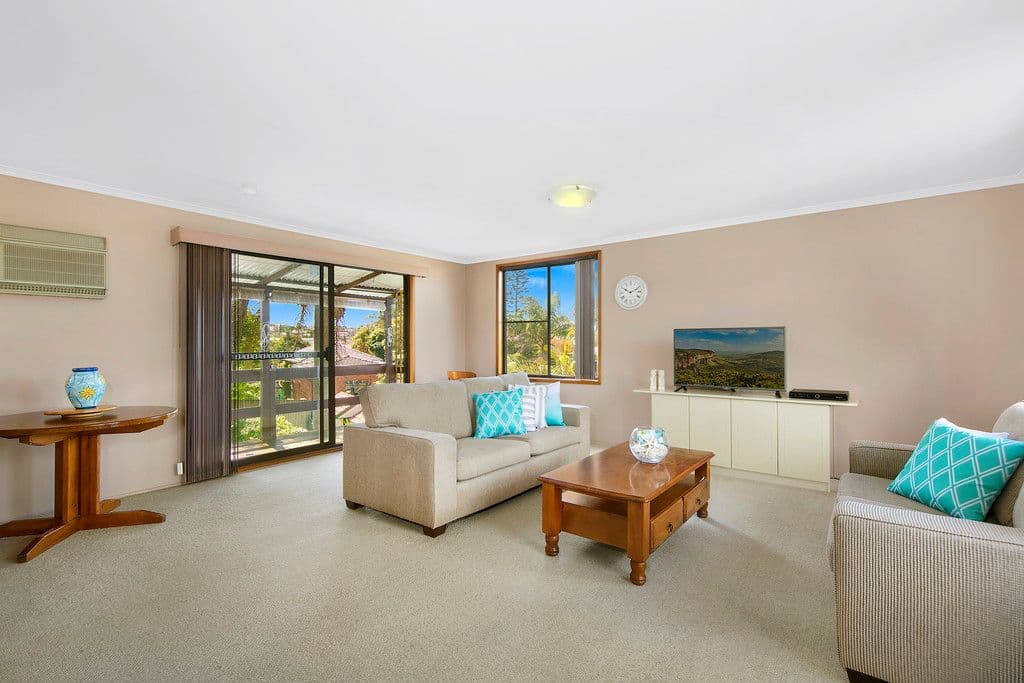 17 Playfair Road, North Curl Curl NSW 2099, North Curl Curl - Thumbnail 4