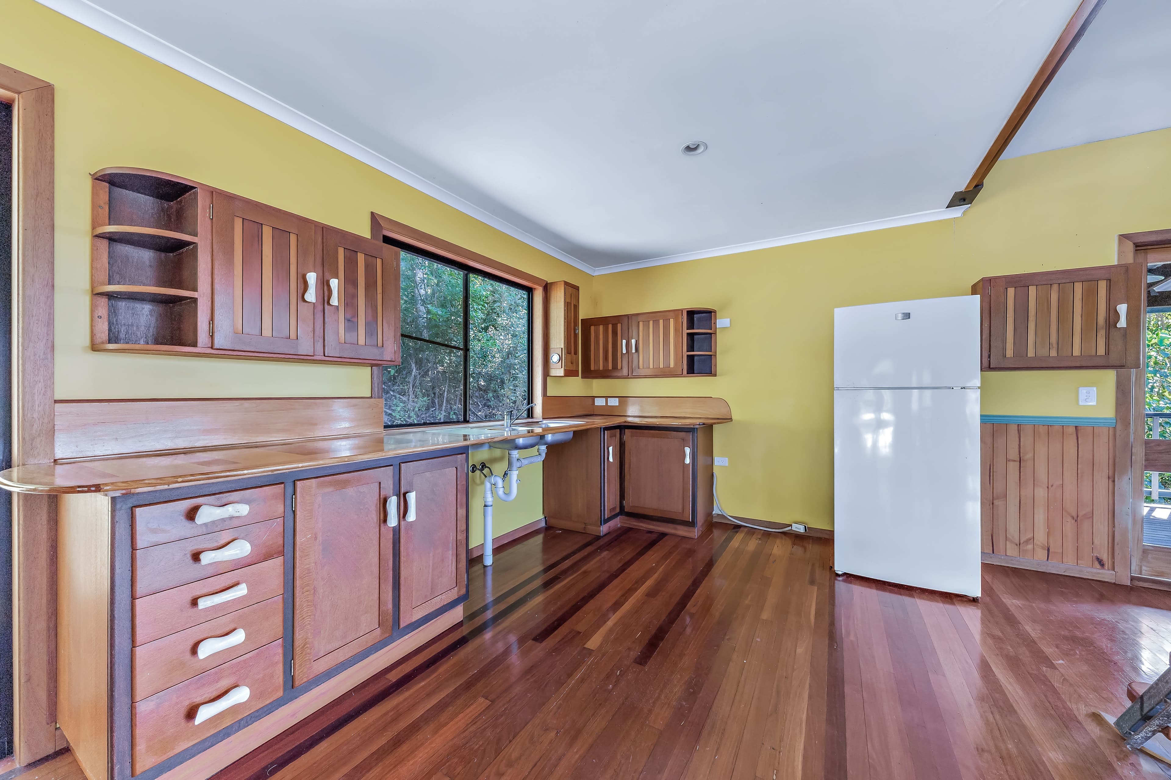 58 Moon Crescent, Sugarloaf QLD 4800, Sugarloaf - Thumbnail 4