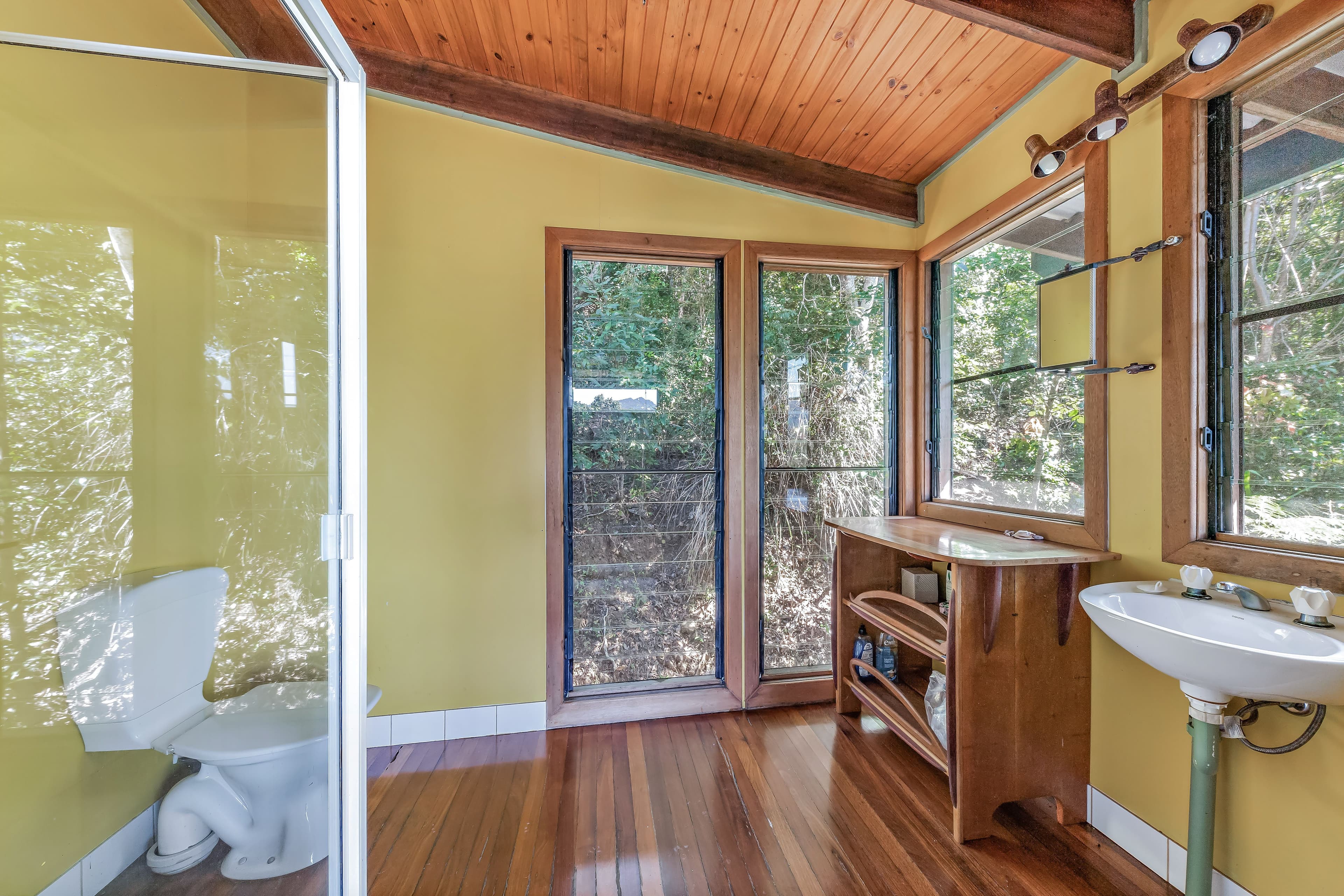 58 Moon Crescent, Sugarloaf QLD 4800, Sugarloaf - Thumbnail 6