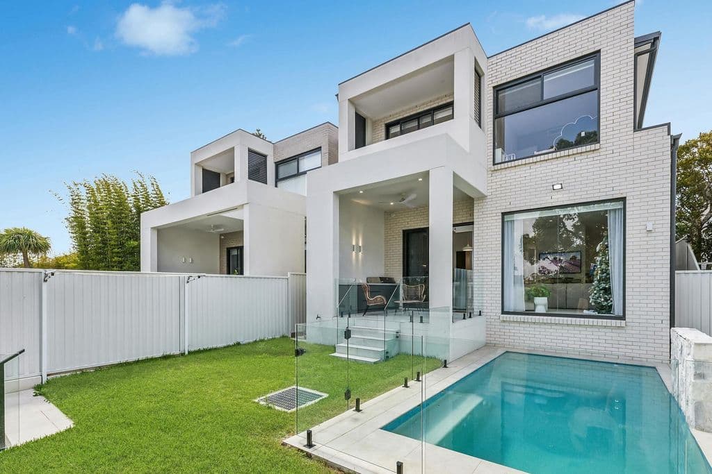 57B Earlwood Crescent, Bardwell Park - Image 1