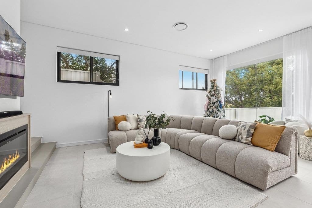 57B Earlwood Crescent, Bardwell Park - Thumbnail 3