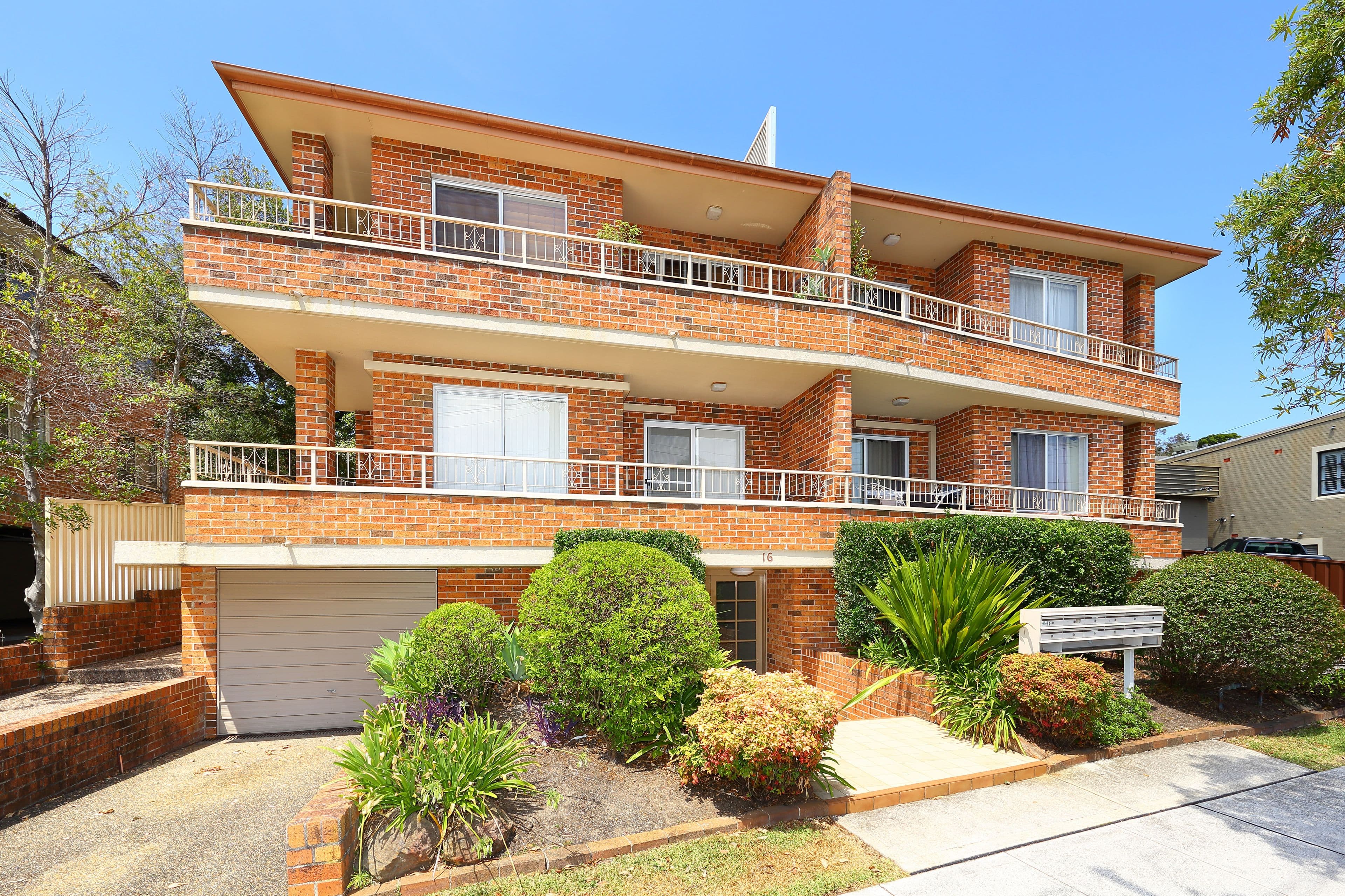 16 Letitia Street, Oatley NSW 2223, Oatley - Thumbnail 2
