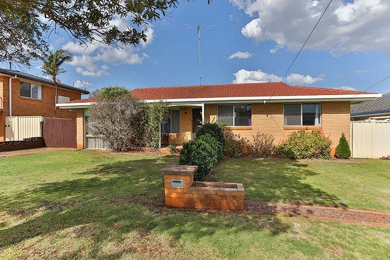 8 Sampson Street, WILSONTON QLD 4350, Wilsonton - Image 1