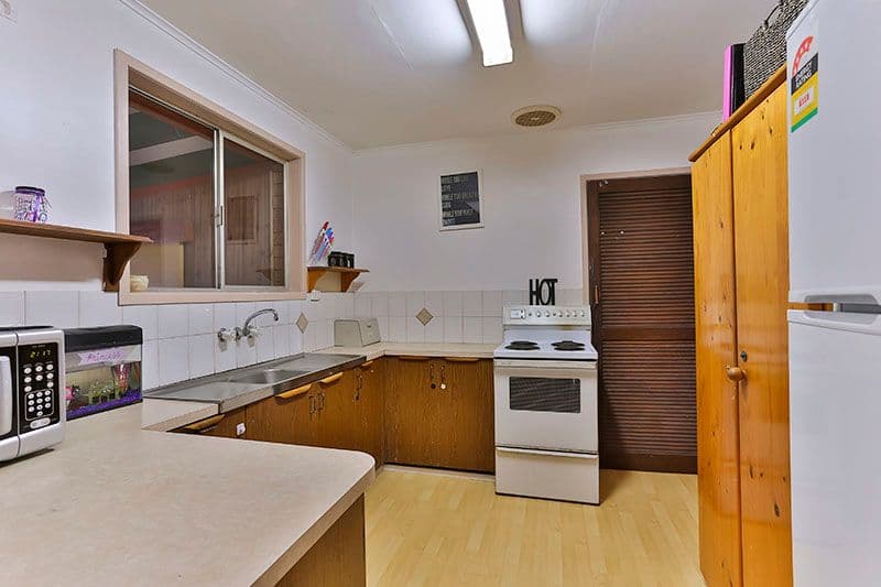 8 Sampson Street, WILSONTON QLD 4350, Wilsonton - Thumbnail 3