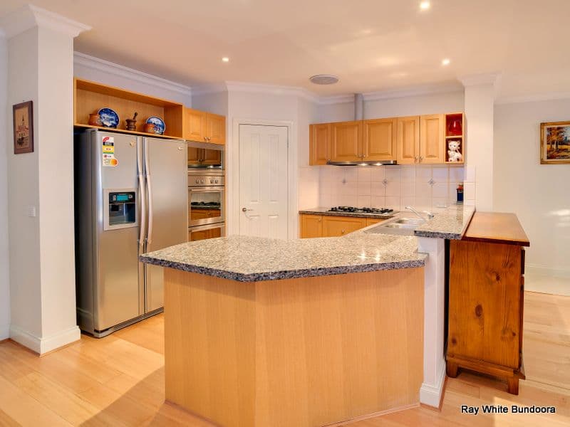 102 Bramble Crescent, BUNDOORA VIC 3083, Bundoora - Thumbnail 3