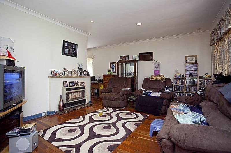 67 Temby Avenue, KALAMUNDA WA 6076, Kalamunda - Thumbnail 3