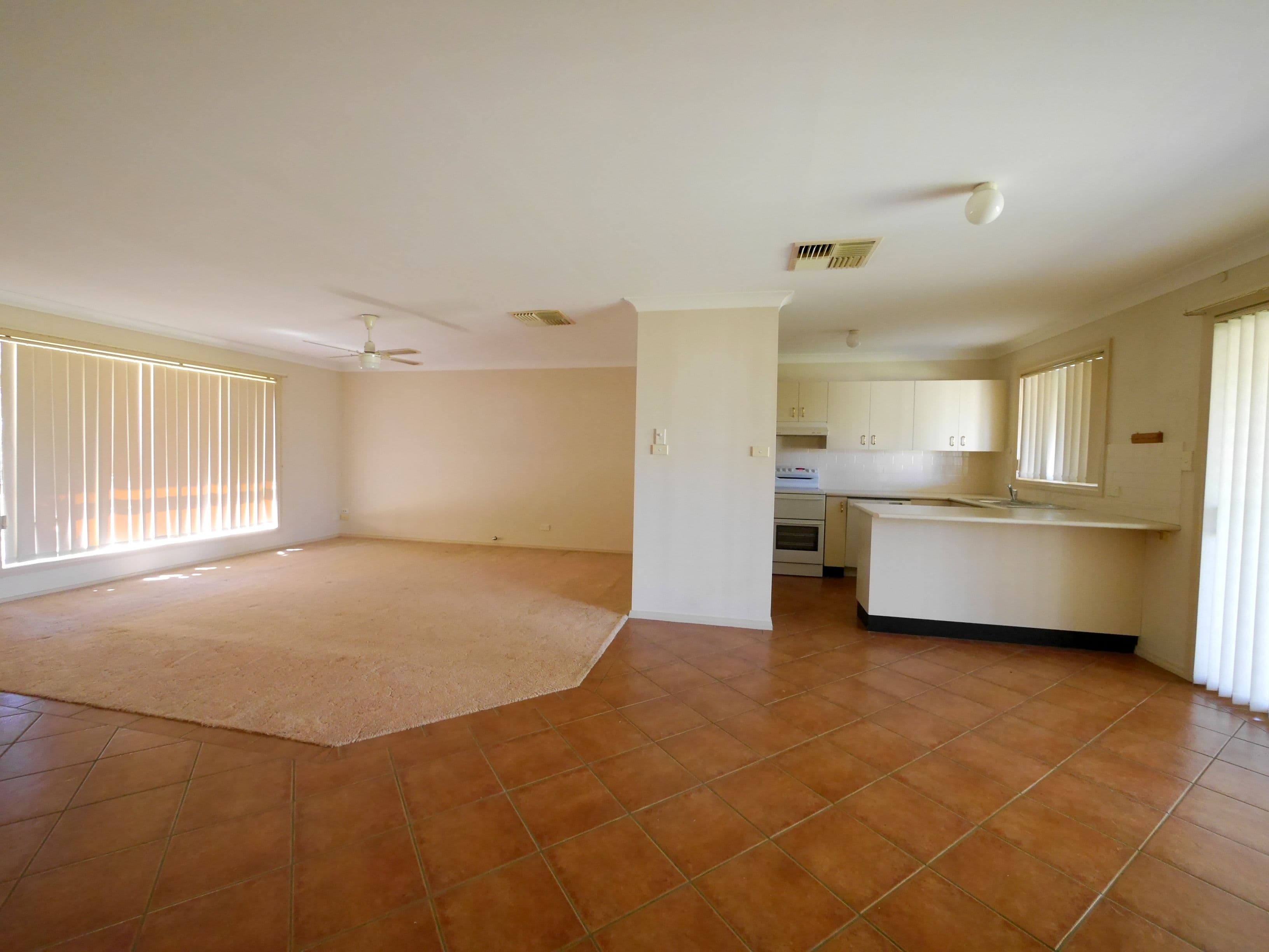 13 Hartley Street, Cowra - Thumbnail 2