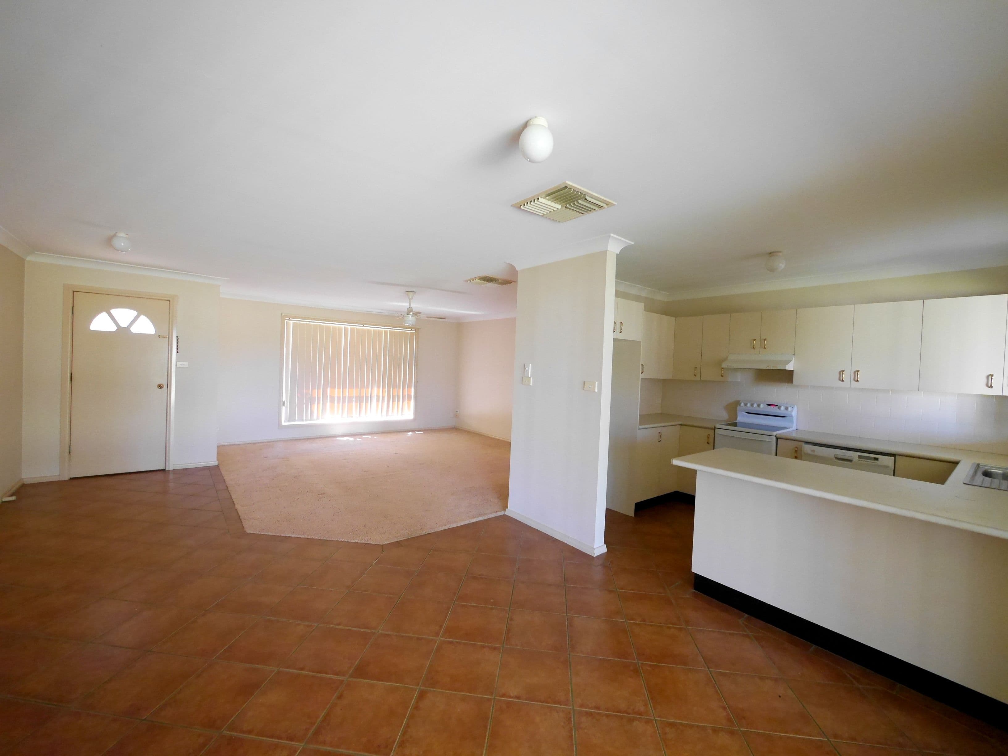 13 Hartley Street, Cowra - Thumbnail 4