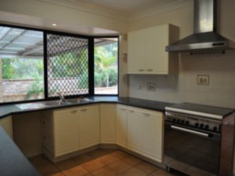 13 Klipspringer Court, GREENBANK QLD 4124, Greenbank - Thumbnail 3