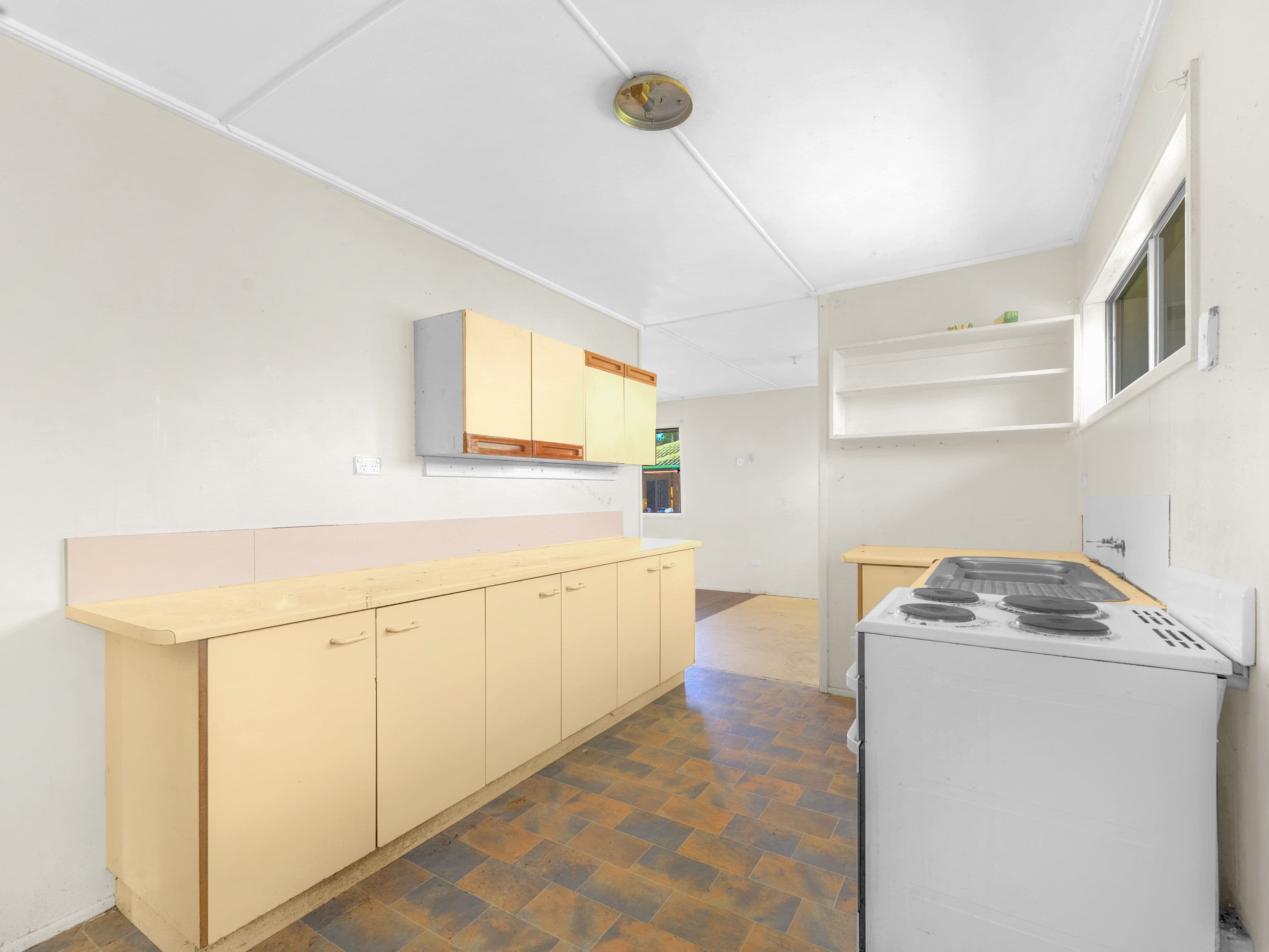 48 Hunter Street, Woodridge QLD 4114, Woodridge - Thumbnail 2