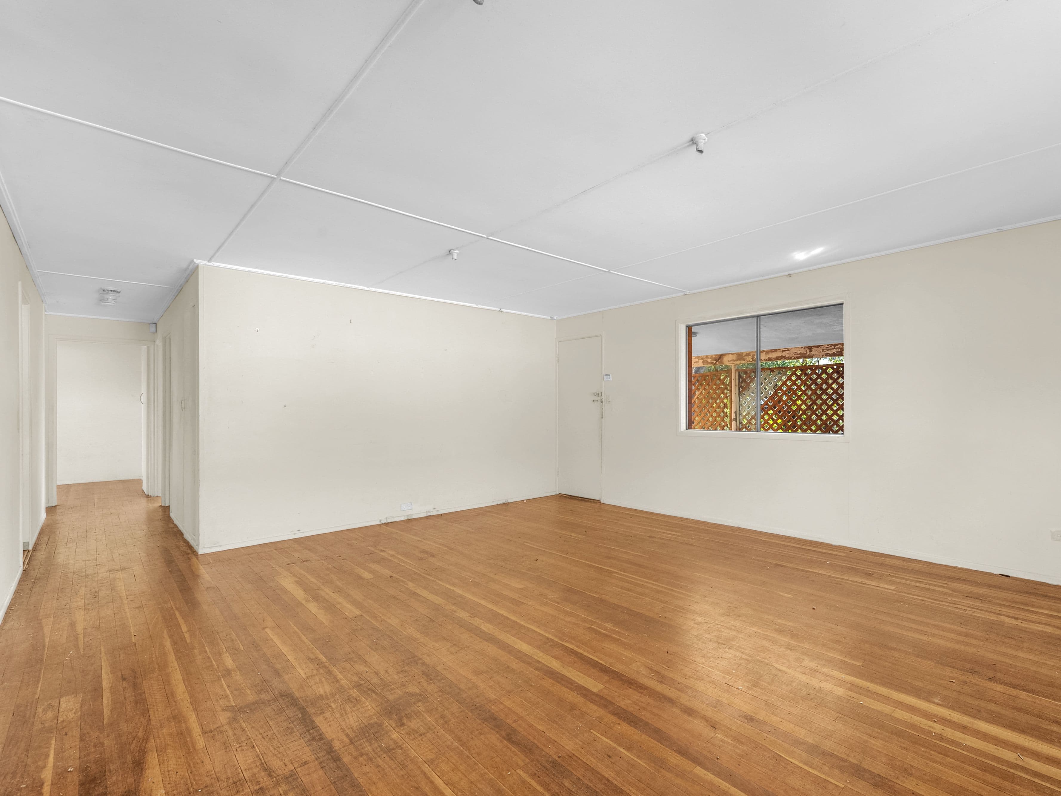 48 Hunter Street, Woodridge QLD 4114, Woodridge - Thumbnail 3