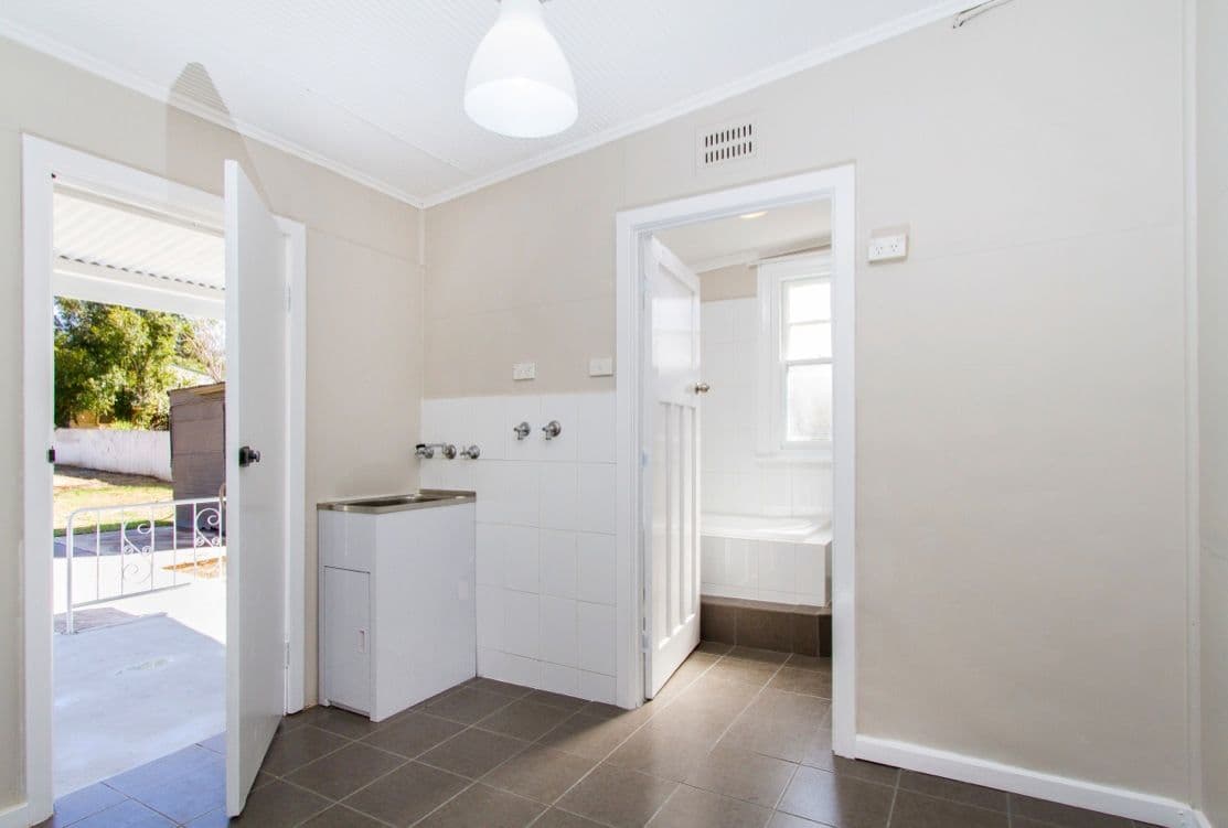 254 Cummins Street, BROKEN HILL NSW 2880, Broken Hill - Thumbnail 4
