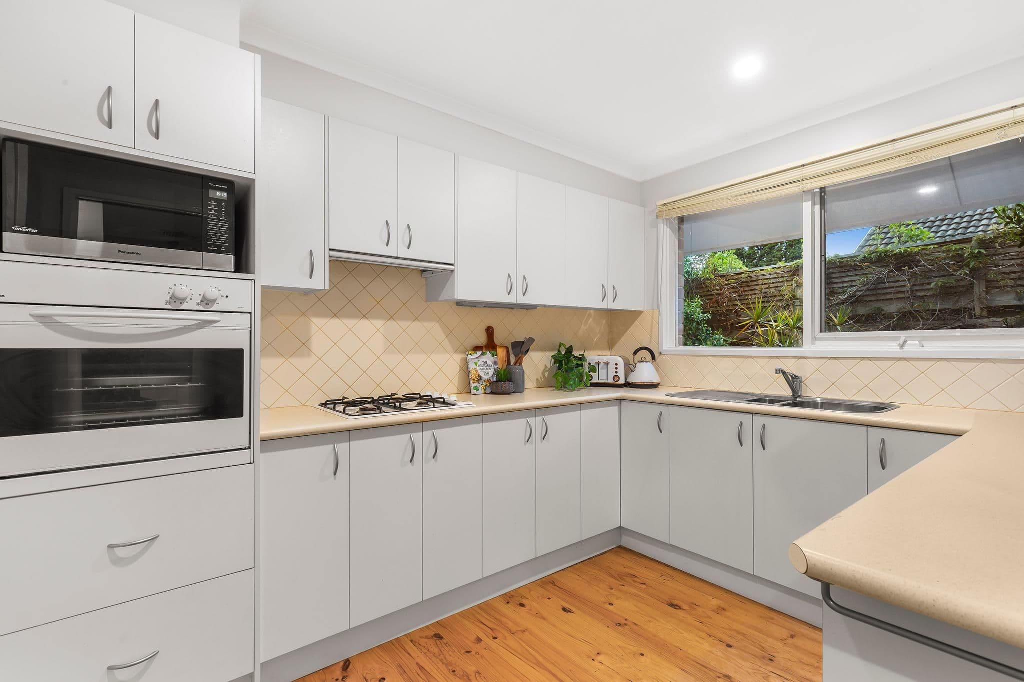 30 Boardman Close, Box Hill South VIC 3128, Box Hill South - Thumbnail 4