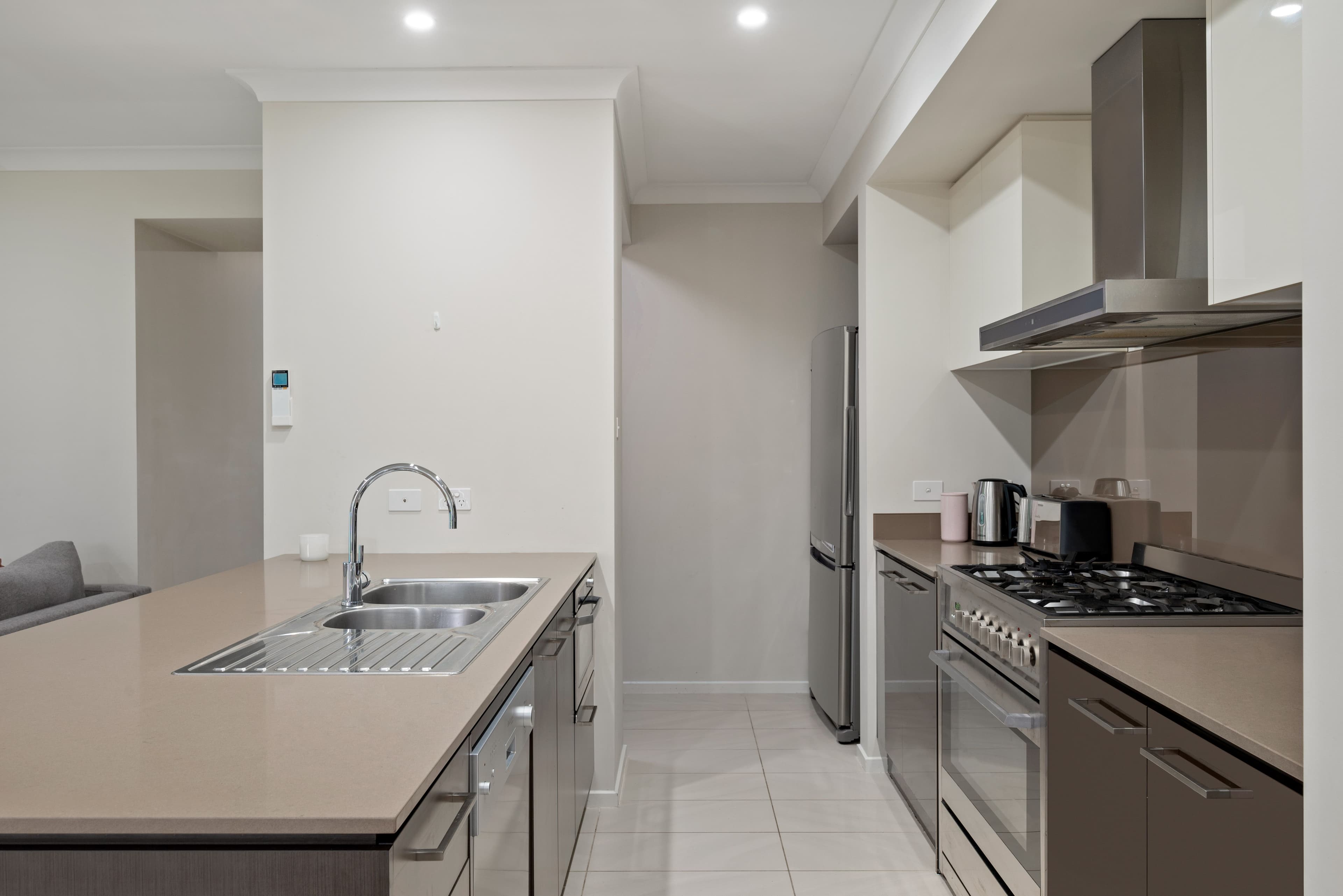 75 Greenwood Parkway, JORDAN SPRINGS NSW 2747, Jordan Springs - Thumbnail 4